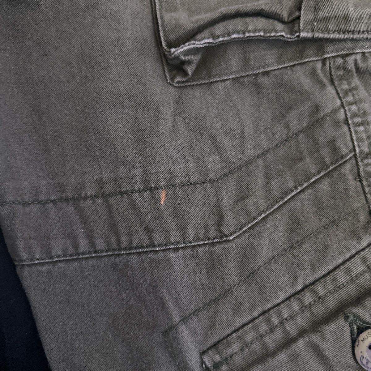 Other Green cargo pants Size US 29 - 4 Thumbnail