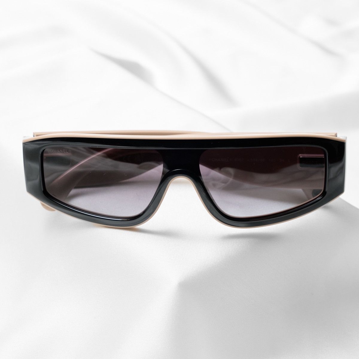 Chanel CHANEL 0CH6057 C534S6 SUNGLASSES Size ONE SIZE - 6 Thumbnail
