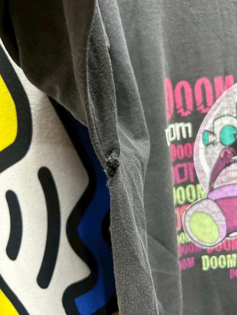 Vintage Vintage 2001 Invader Zim Cartoon tshirt size 2XL Size US XXL / EU 58 / 5 - 6 Thumbnail