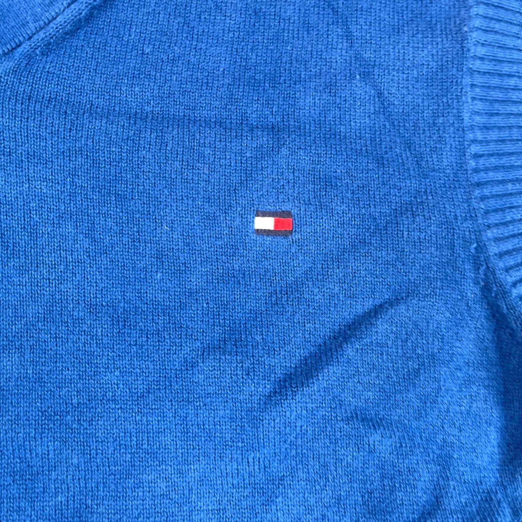 Tommy Hilfiger Tommy Hilfiger Seater Vest Mens Medium Blue Embroidered Logo V-Neck Preppy Vest Sweater Men Regular Fit Knit Cotton Sleeveless Short Sleeve? Size US M / EU 48-50 / 2 - 2 Thumbnail