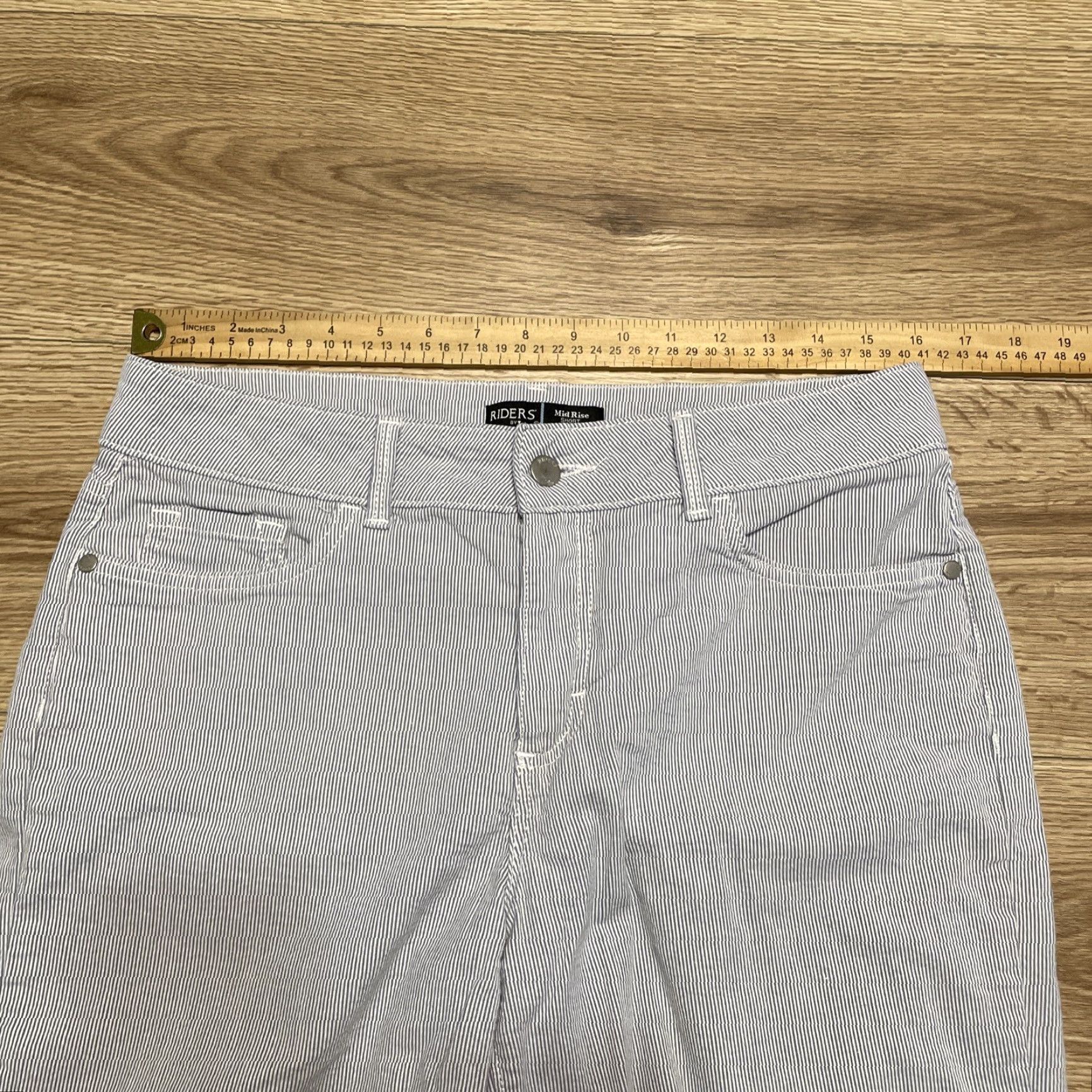 Lee Riders By Lee Striped Navy/White Shorts Size 12M Chino Women Medium? Size 34" / US 12 / IT 48 - 4 Thumbnail