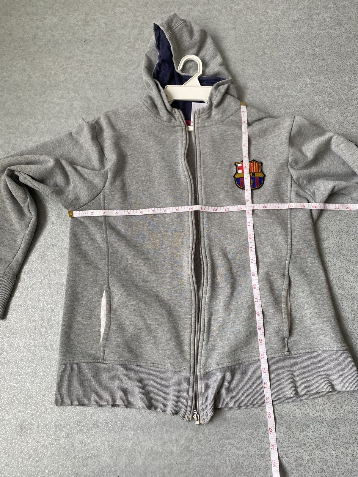 Japanese Brand × Vintage FC Barcelona Grey Zip-Up Hoodie Vintage Sportswear Fan Gear Size US XXS / EU 40 - 17 Thumbnail