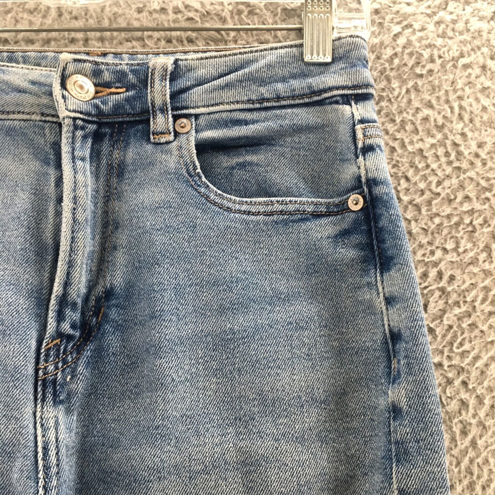 American Eagle Outfitters American Eagle Outfitters Jeans Capri Womens 4 Short 28x25 Blue Denim Zip Stretch Capri Jeans Womens 4 Short Blue Denim Zip Size 27" / US 4 / IT 40 - 5 Thumbnail