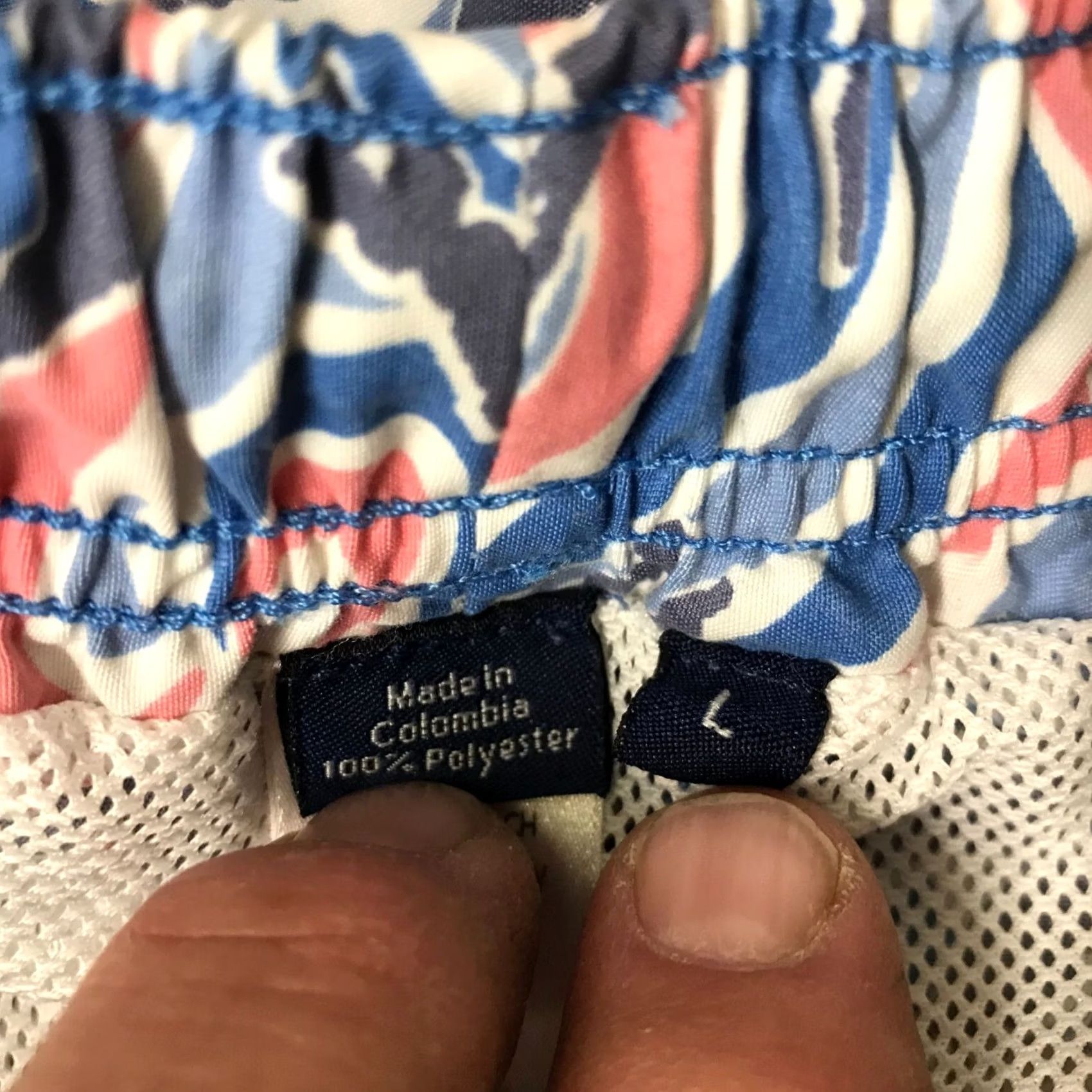 Vineyard Vines VINEYARD VINES Men Bottom L Swim Trunks Pink/Blue Lined 100% Polyester Size US 33 - 6 Thumbnail