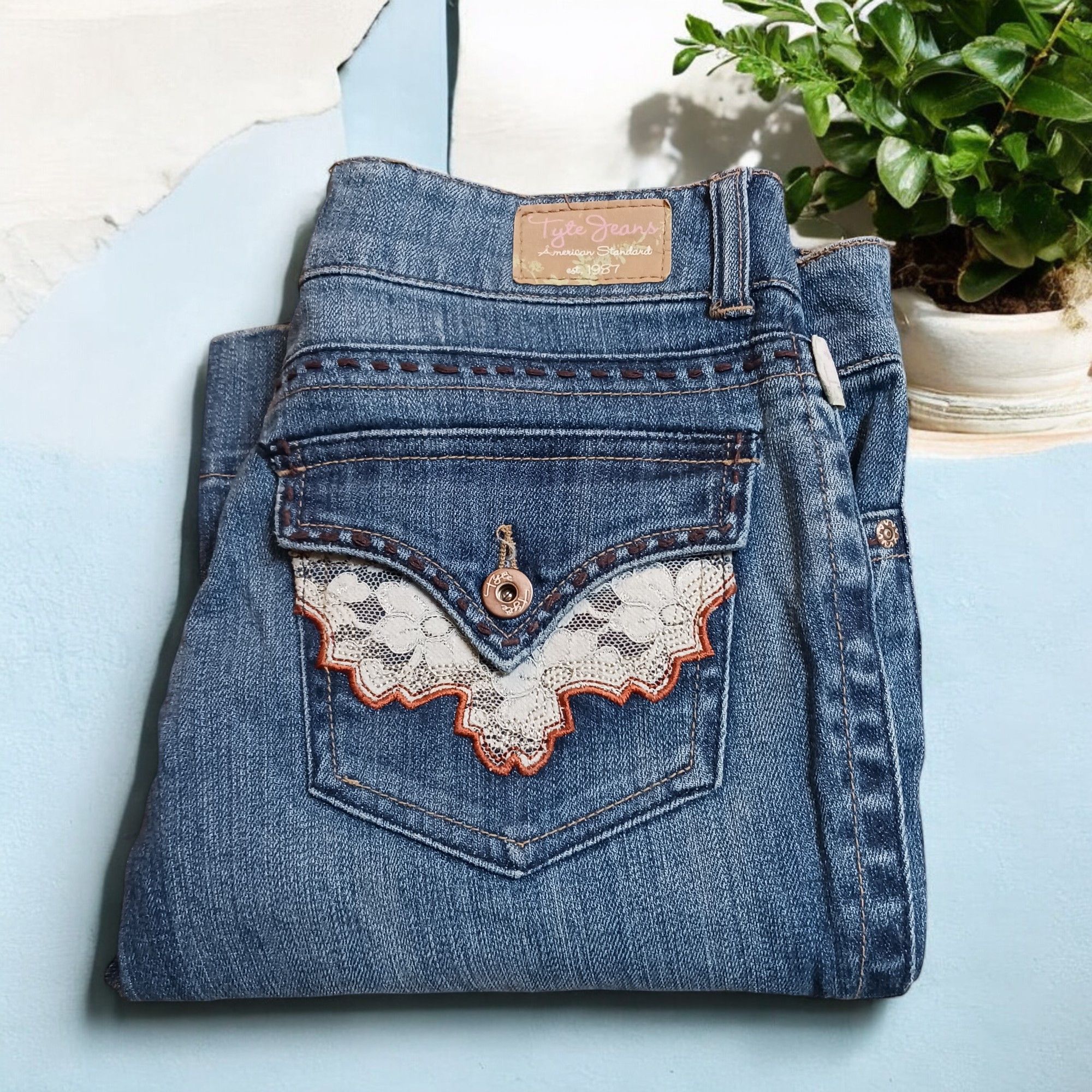 Vintage Vintage TYTE Jeans Size 7 Y2K Low Rise Embellished Size 30" / US 8 / IT 44 - 1 Thumbnail