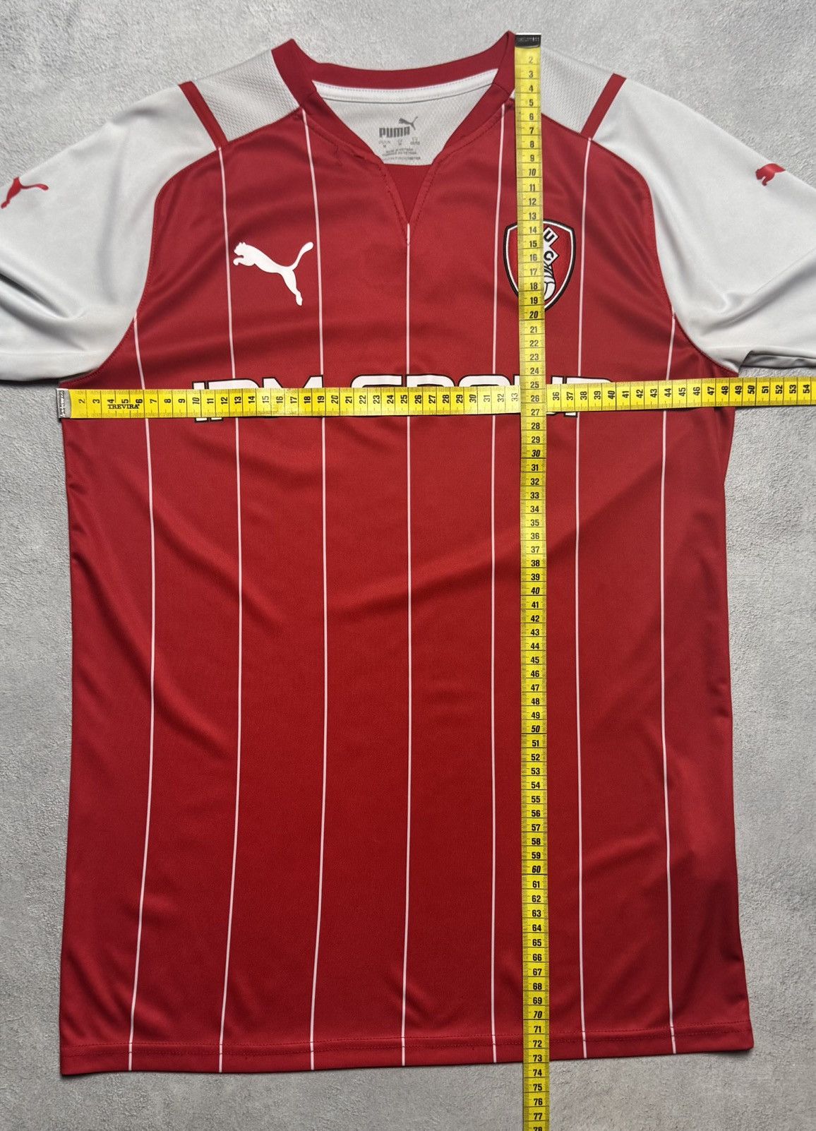 Puma Rotherham United 2021 2022 Home Shirt Soccer Jersey Puma Size US M / EU 48-50 / 2 - 17 Thumbnail