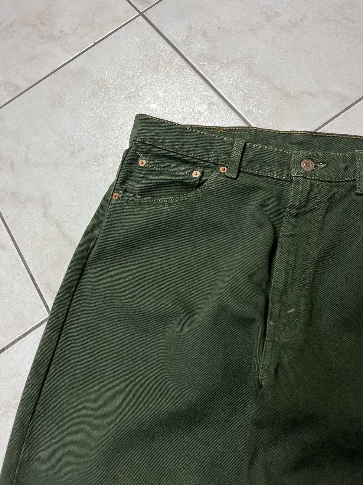 Levi's × Vintage Vintage Levi’s 555 relaxed fit baggy denim jeans y2k pants Size US 36 / EU 52 - 9 Thumbnail