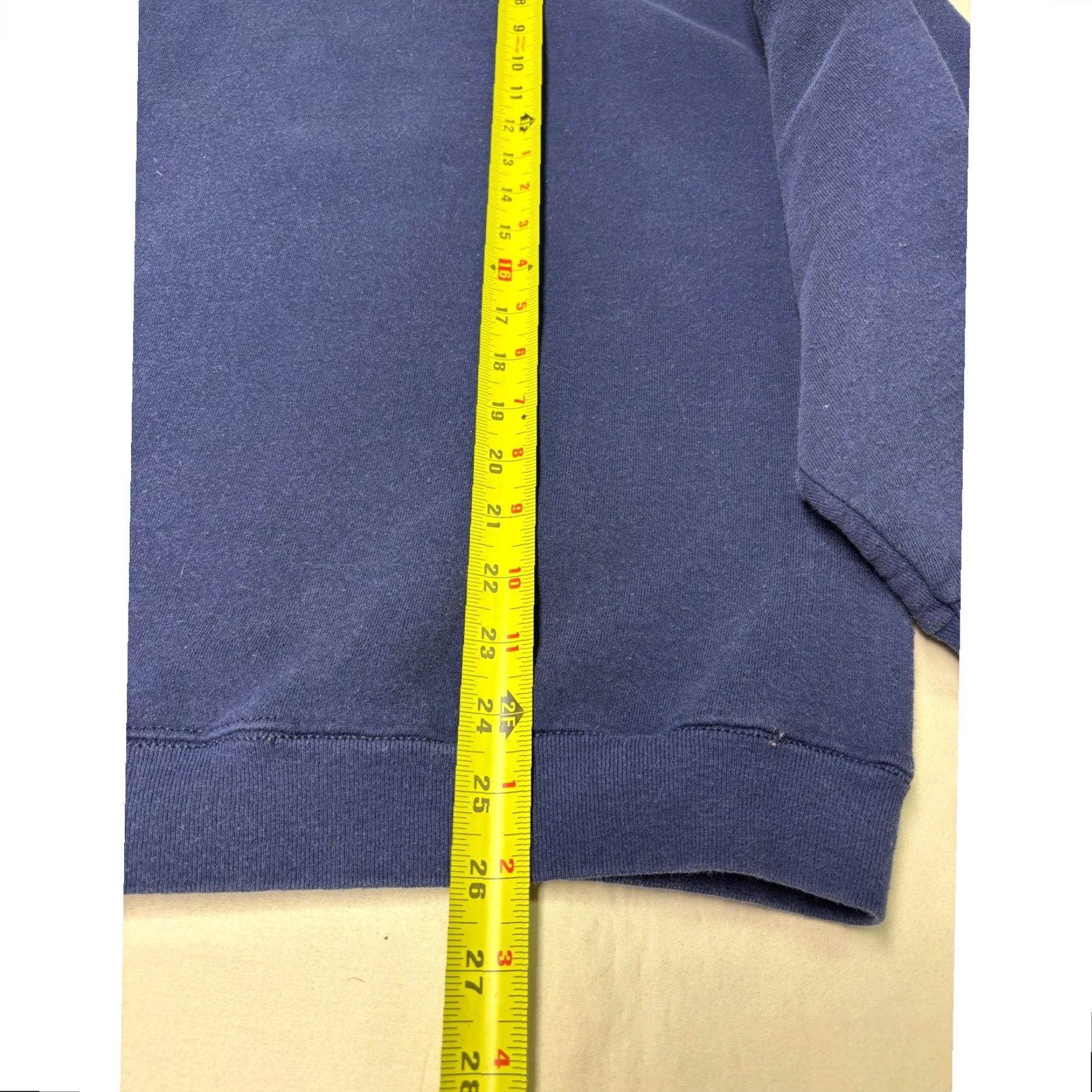 Fruit Of The Loom VINTAGE Fruit of the Loom County Clare Milwaukee Irish Sweatshirt L Blue Mens Pullover Graphic Print Crewneck Heavyweight Fancy Logo Retro Winter Fall Size US L / EU 52-54 / 3 - 4 Thumbnail