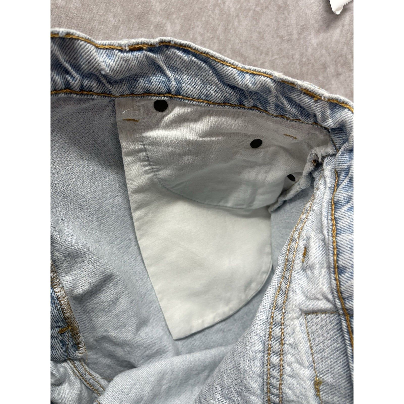 Levi's VTG 90s Levi's 550 Relaxed Fit Light Wash Orange Tab Denim S Size US 36 / EU 52 - 8 Thumbnail