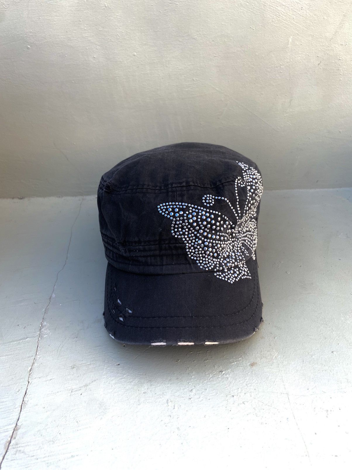 If Six Was Nine 2000s cap & tomato butterfly studded button patrol hat Size ONE SIZE - 3 Thumbnail