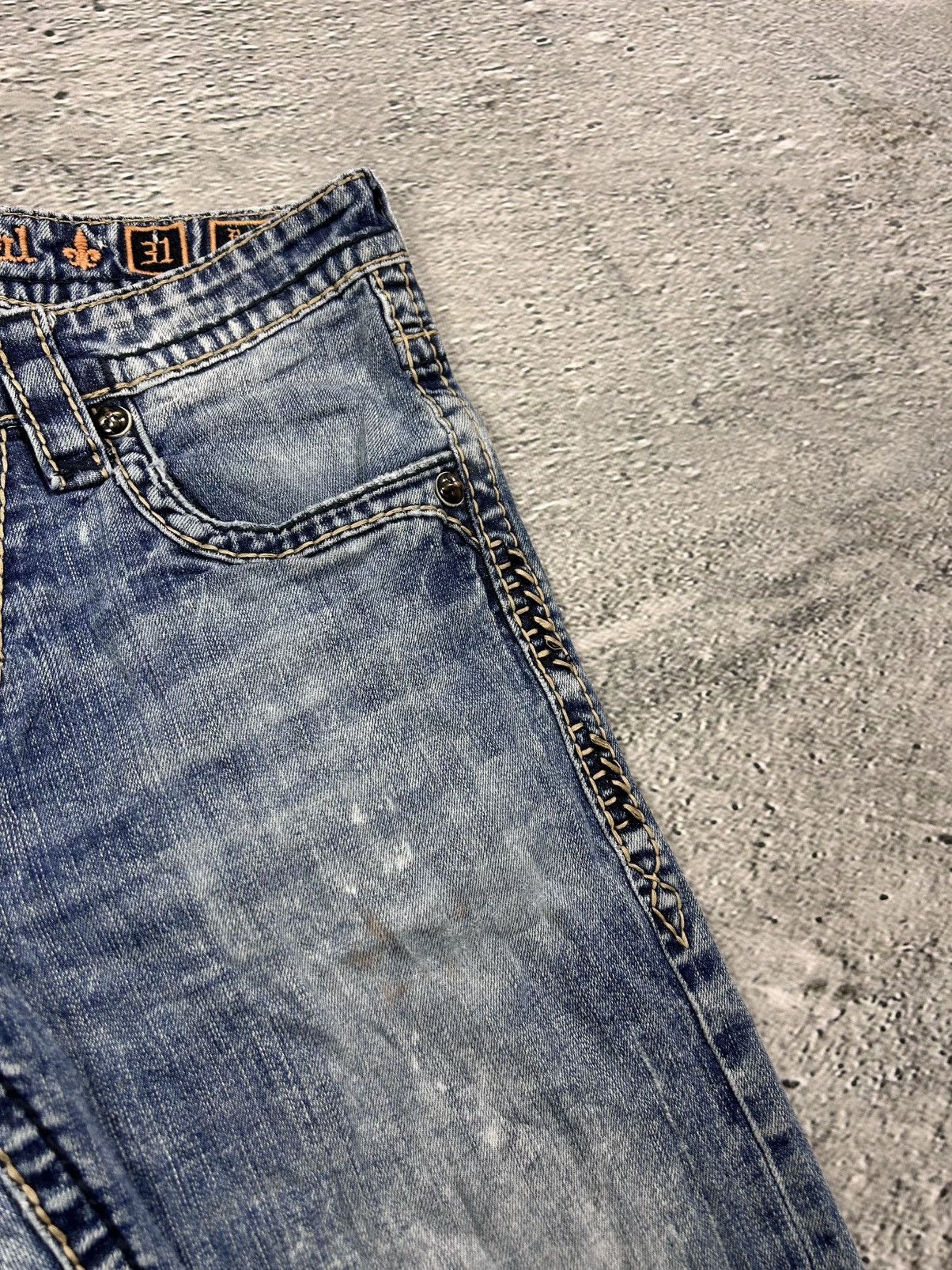 Rock Revival Rock Revival vintage blue jeans Y2K flared Size US 31 - 9 Thumbnail