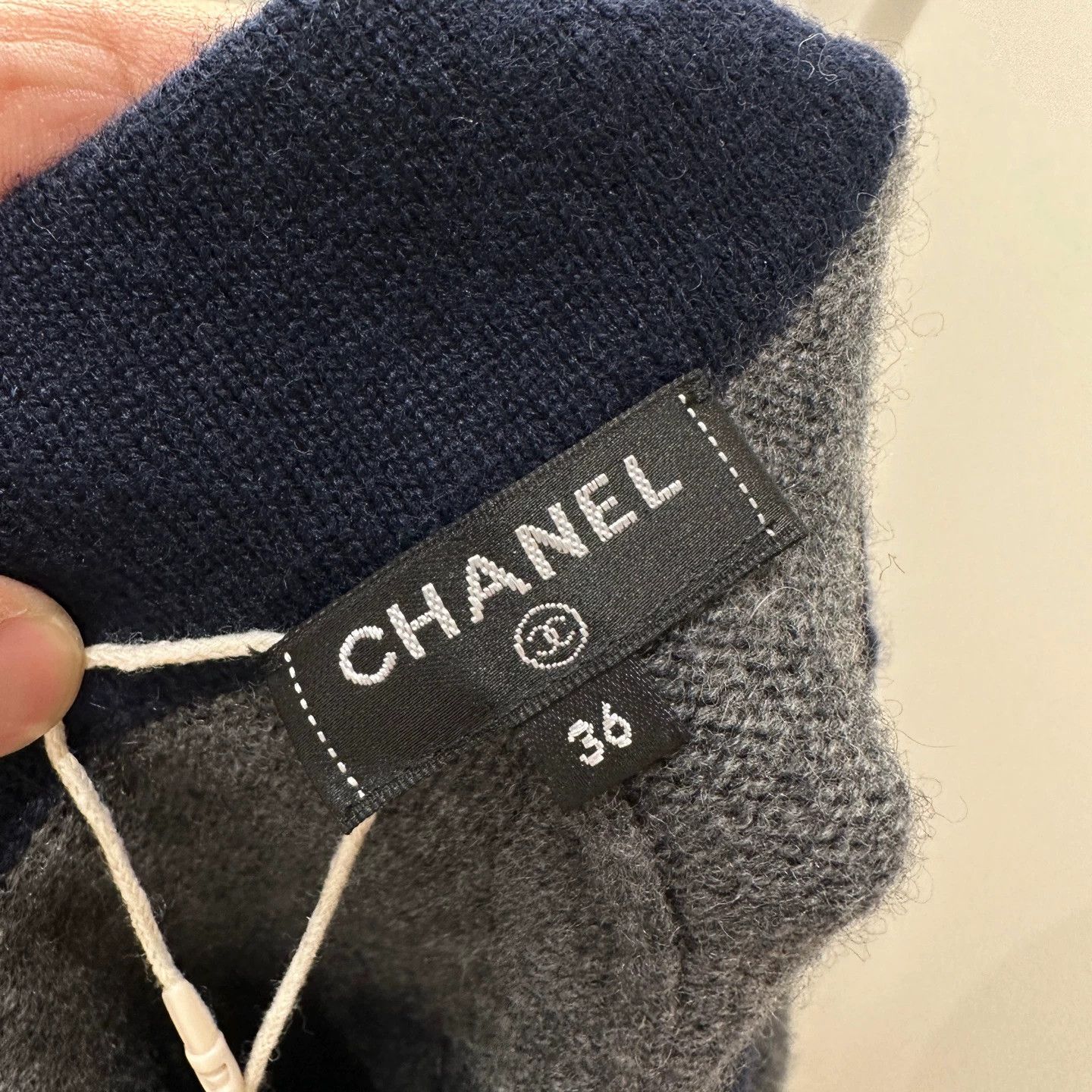 Chanel Chanel Cashmere Blue-Gray Double Pocket Dress 36 Size 26" / US 2 / IT 38 - 3 Thumbnail