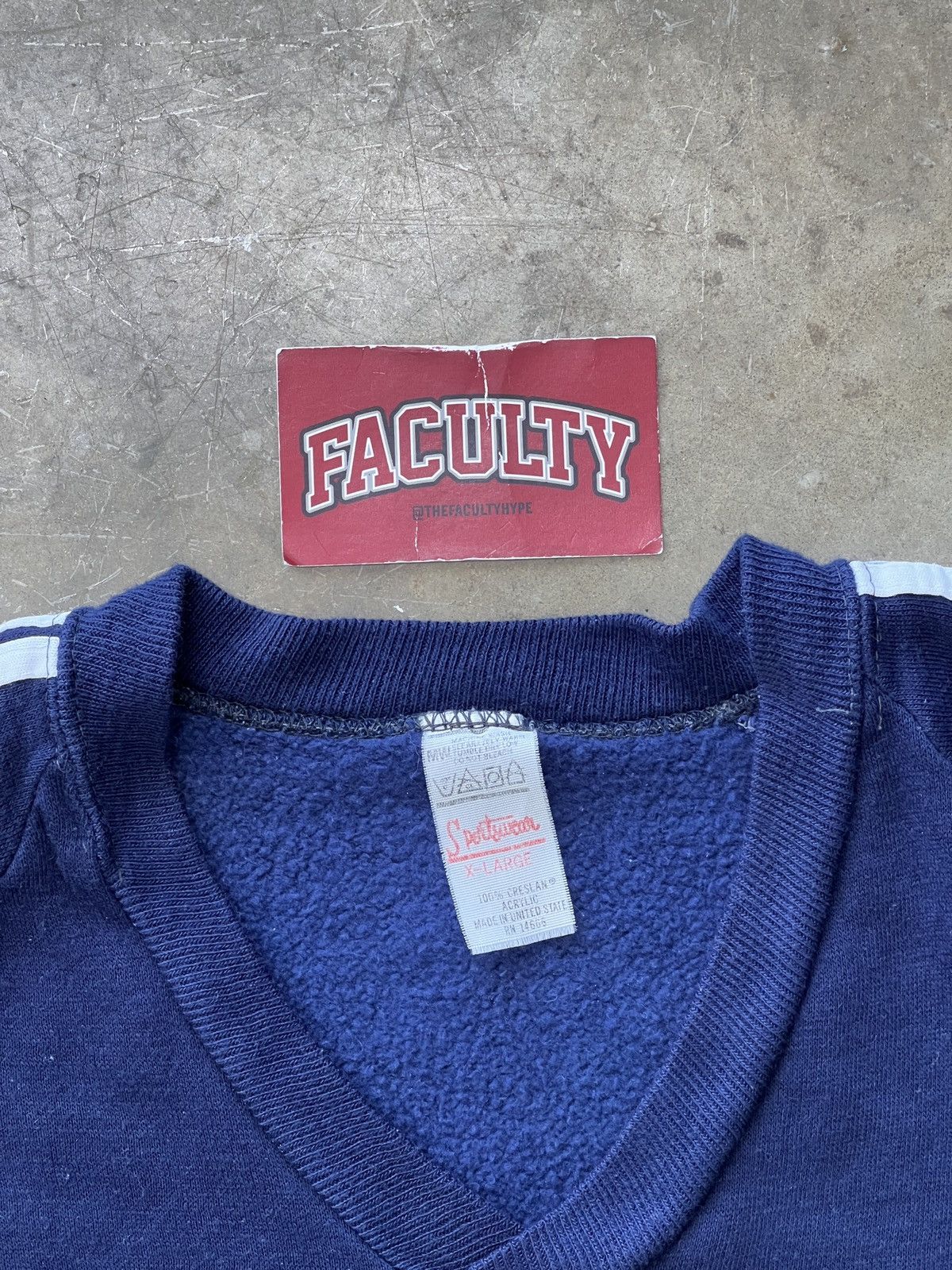 Vintage Vintage 80s Knit Stripe American Sportswear Vneck XL Size US XL / EU 56 / 4 - 3 Thumbnail