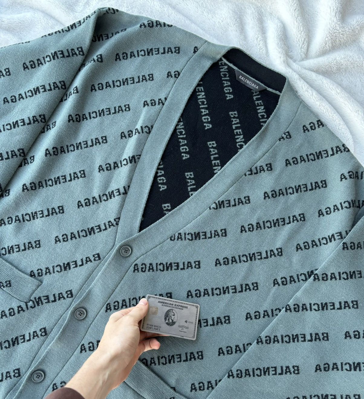 Balenciaga Balenciaga Black All Over Wool Caridgans Size US XXL / EU 58 / 5 - 2 Thumbnail