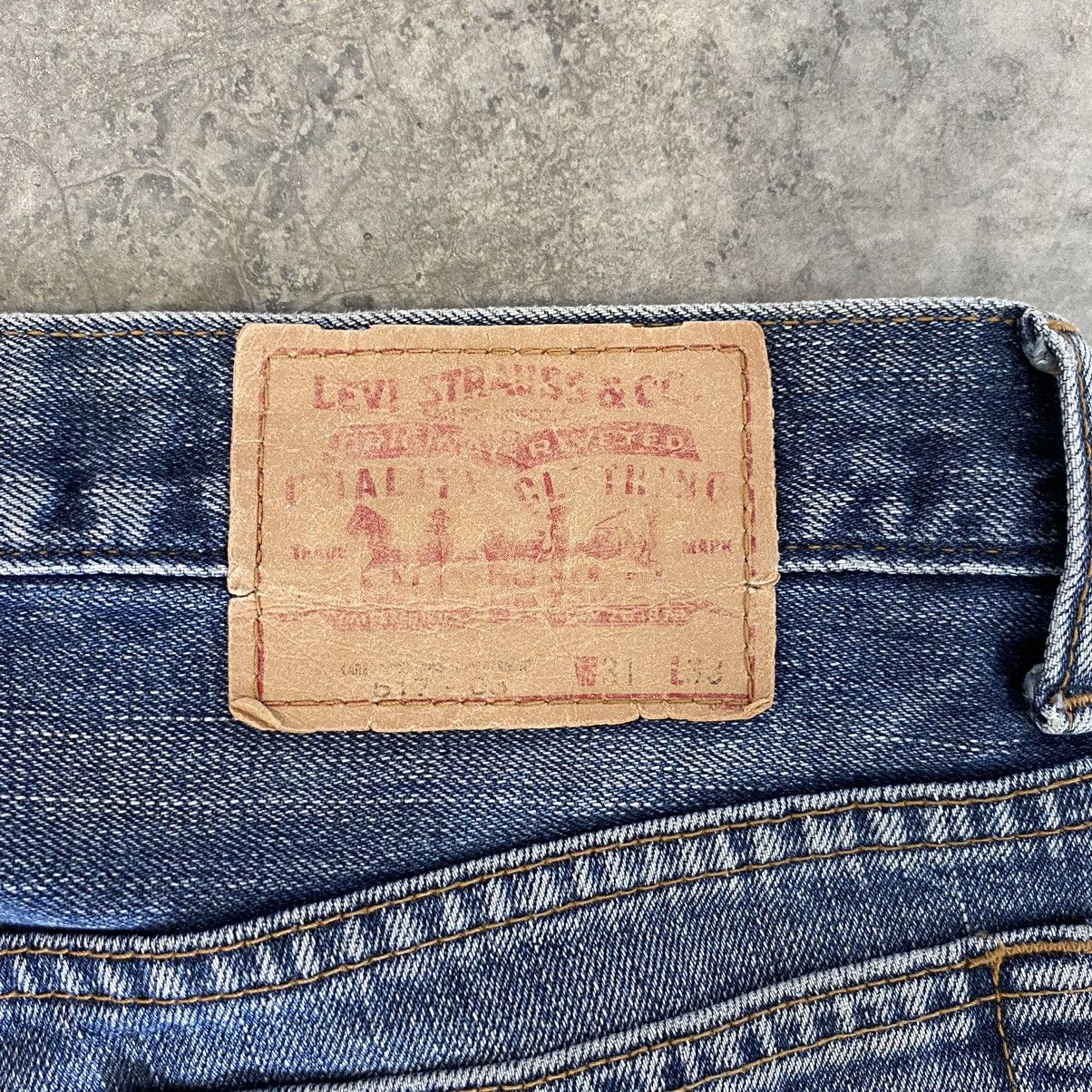 Levi's Vintage Levis 517 Faded Blue Bootcut Flared Jeans Size US 30 / EU 46 - 20 Thumbnail