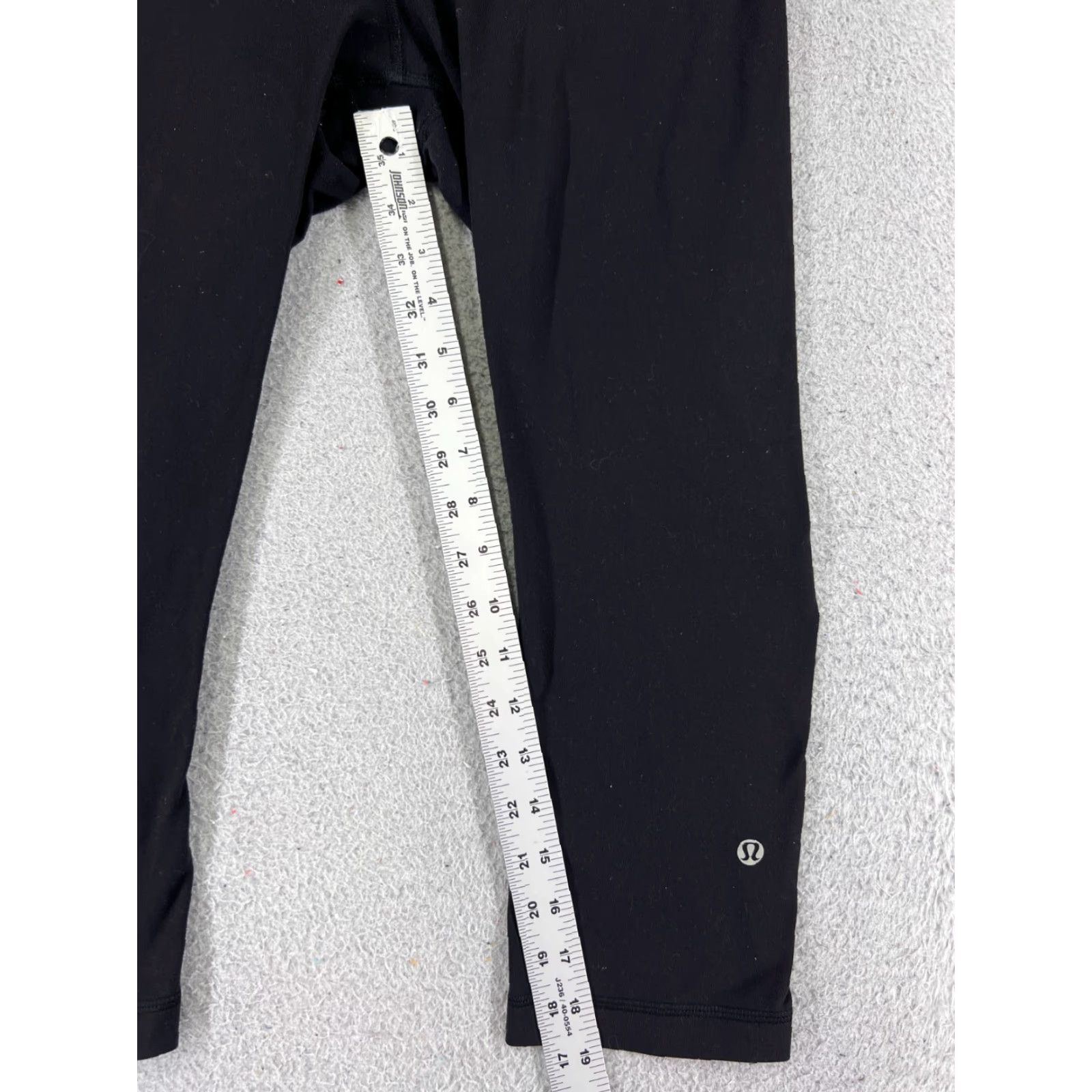Lululemon Lululemon Pants Womens 8 Black Pink Wunder Under Crop Full-On Luon Floral READ Size 30" / US 8 / IT 44 - 5 Thumbnail