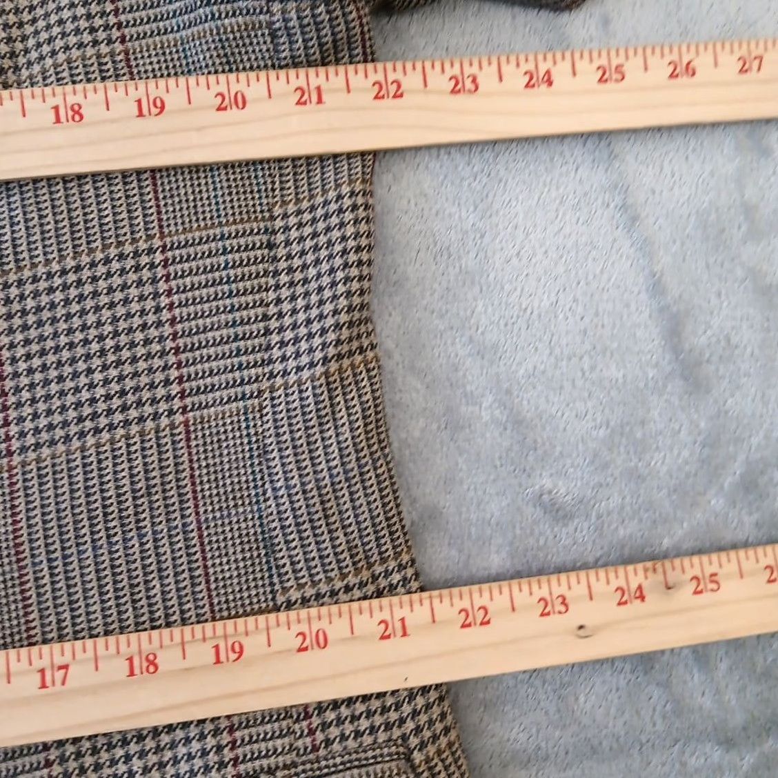 Lands' End Lands' End Blazer Mens 44 Gray Plaid Silk Wool Two Button Single Vent Notch Lapel Size 44R - 6 Thumbnail