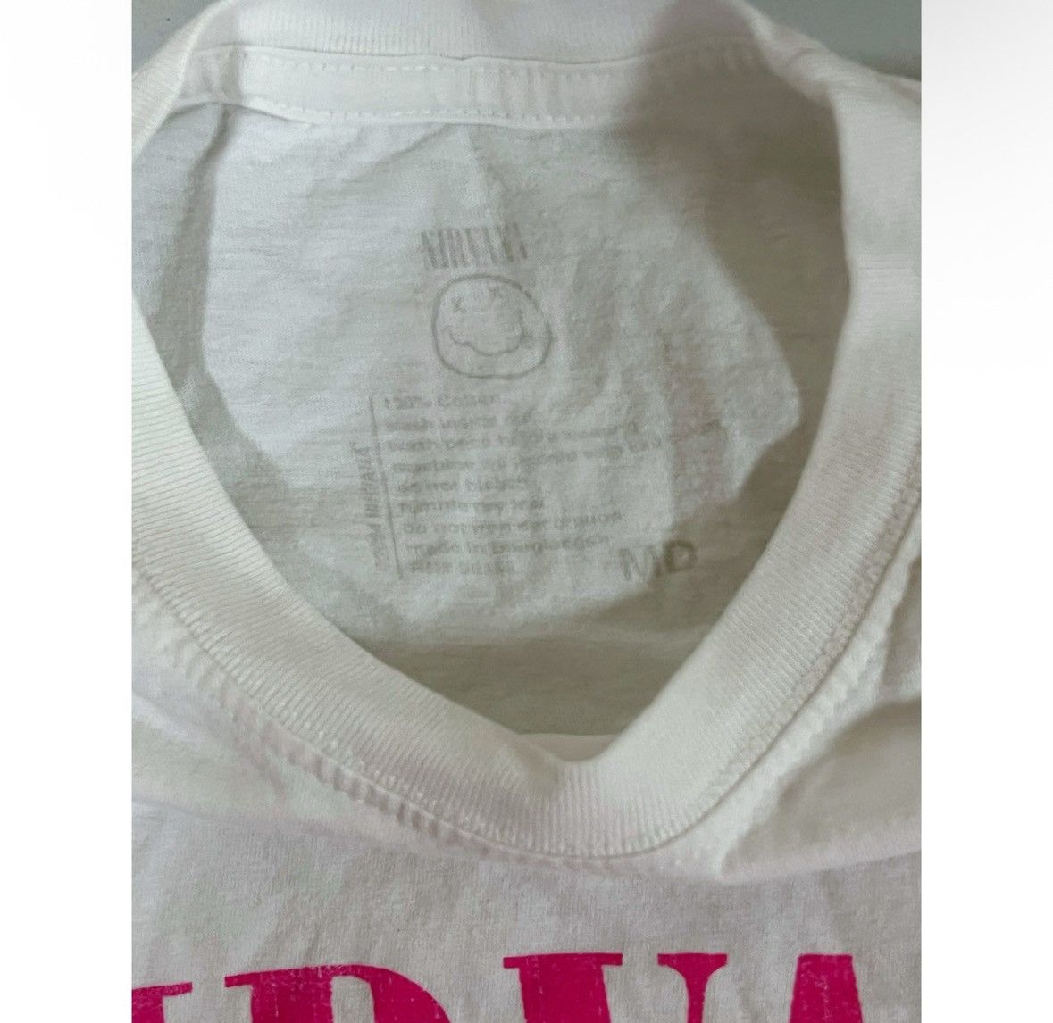 Nirvana ‘Nirvana: Live ‘93’ Grunge Punk Band Tee T-Shirt Top Size M✨ Size US M / EU 48-50 / 2 - 3 Thumbnail