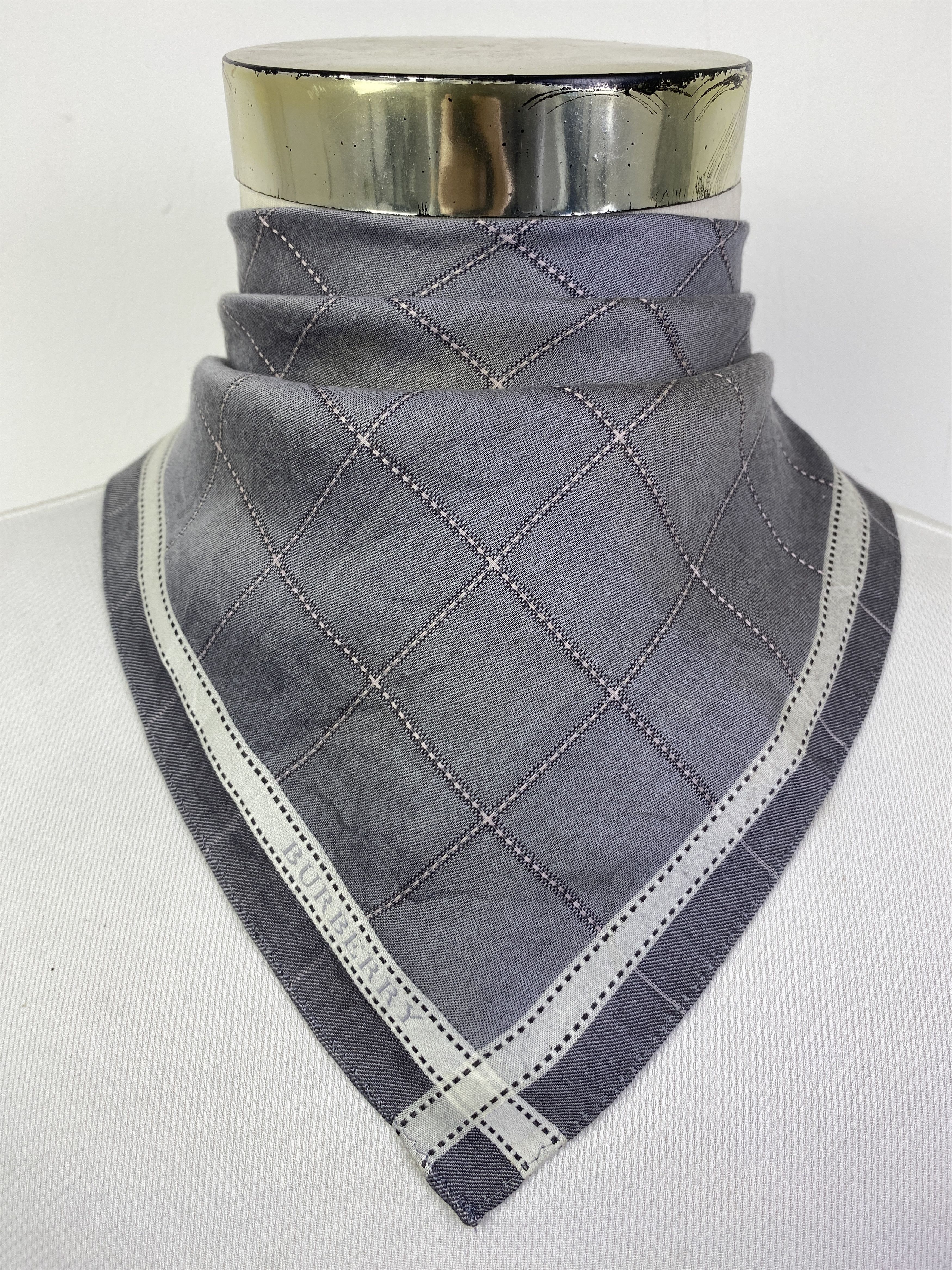 Burberry Vintage Burberry Handkerchief / Neckerchief KT0006 Size ONE SIZE - 1 Thumbnail