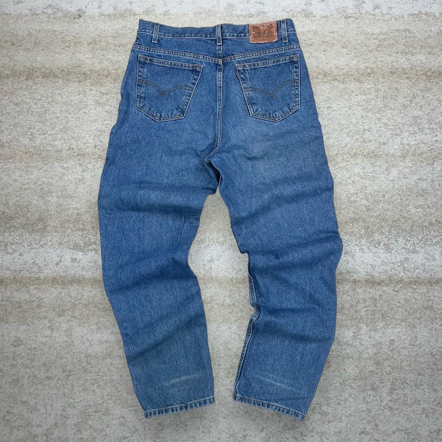 Levi's Vintage 90s Levis Jeans 540 36x32 Relaxed Fit Medium Wash Size US 36 / EU 52 - 1 Thumbnail