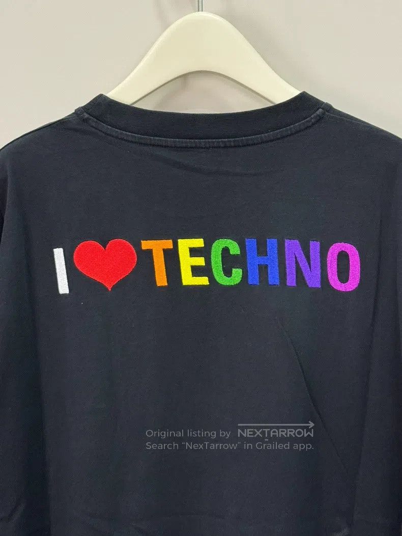 Other Balenciaga I love electronic music embroidered short-sleev Size US S / EU 44-46 / 1 - 5 Thumbnail