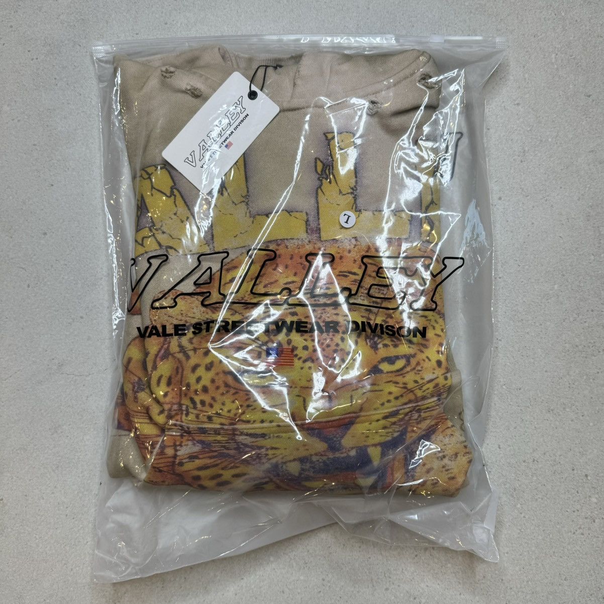 Vale Vale Forever Cheetah Pullover Hoodie SIZE LARGE Size US L / EU 52-54 / 3 - 3 Thumbnail