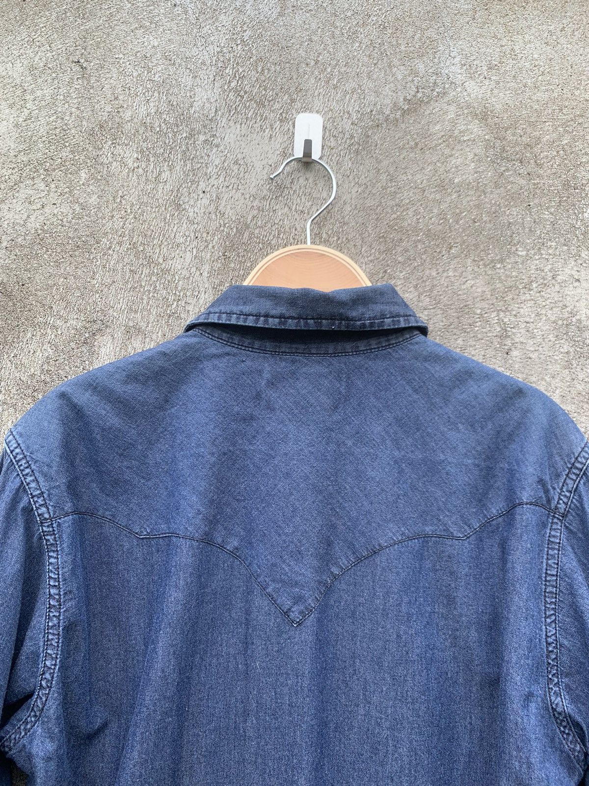 Engineered Garments × Nepenthes Engineered garments double pocket western denim shirt Size US S / EU 44-46 / 1 - 9 Thumbnail