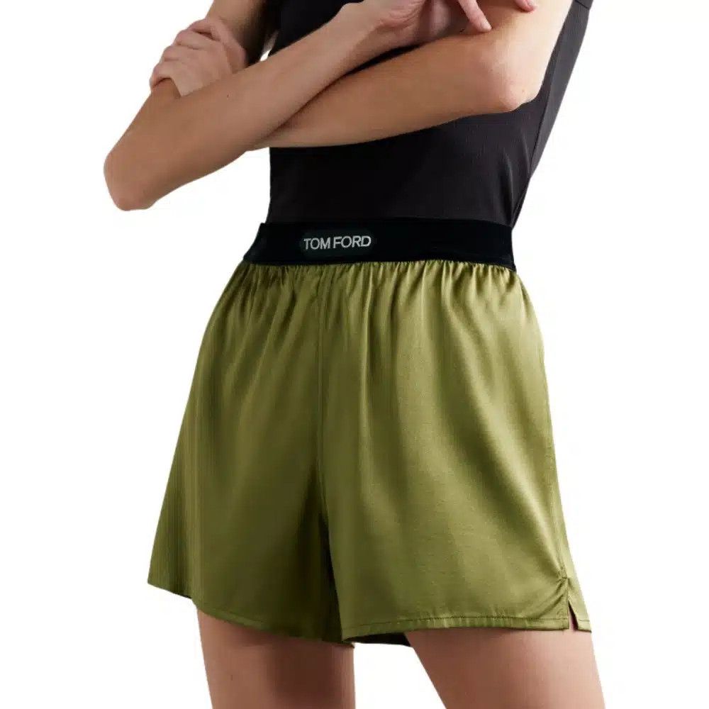Tom Ford o1loc1c1124 SH0021 Satin Short in Army Green Size 25" / US 0 / IT 36 - 2 Thumbnail
