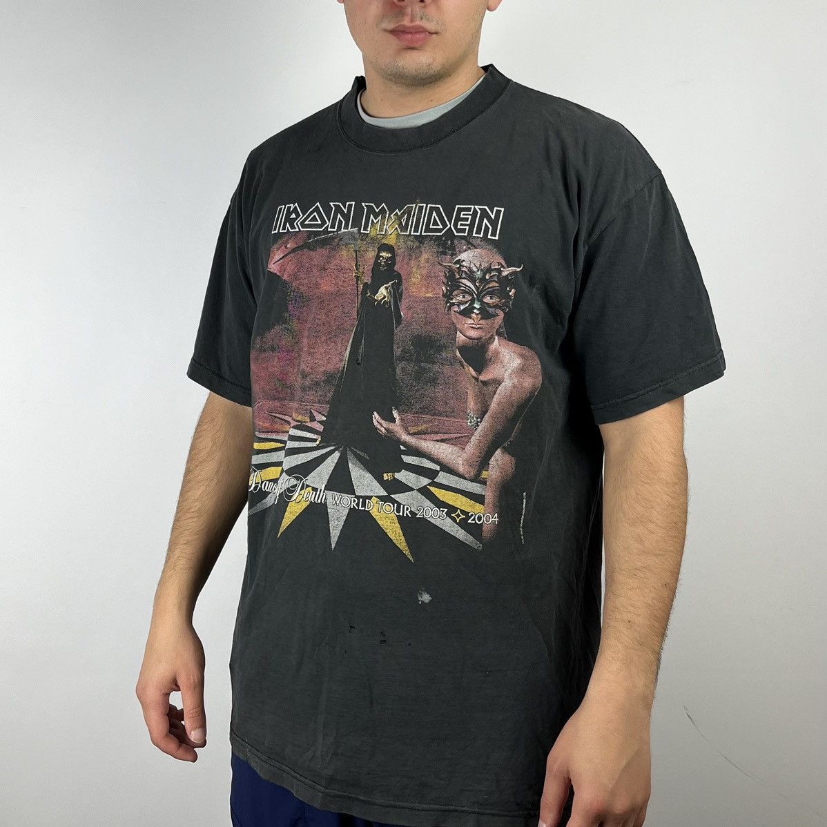 Iron Maiden Tshirt 2004 tour tee Vtg rock size XLarge