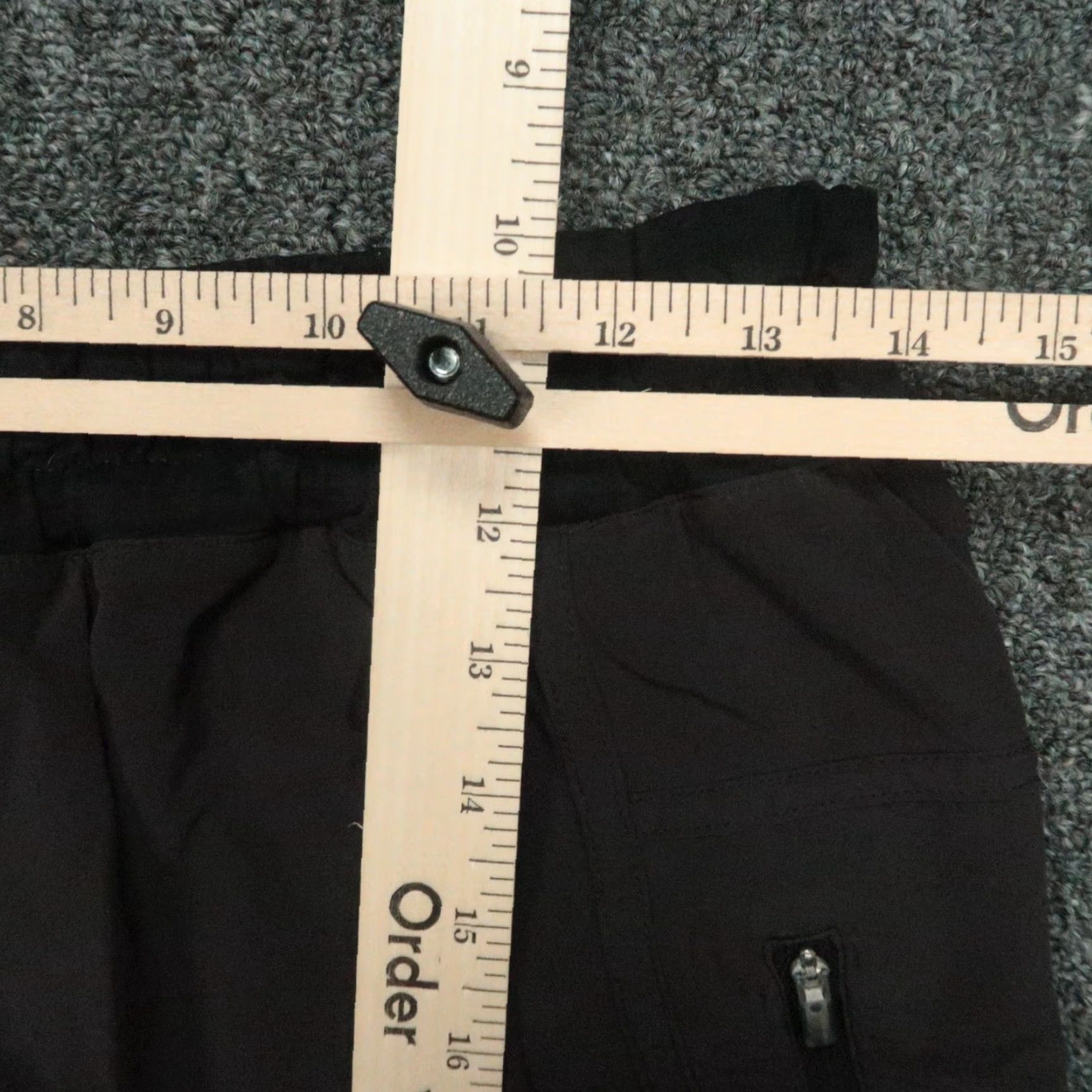 Lululemon Lululemon Shorts Women 6 Black Gray Run Track Attack Zip Pocket Training Size 28" / US 6 / IT 42 - 7 Thumbnail