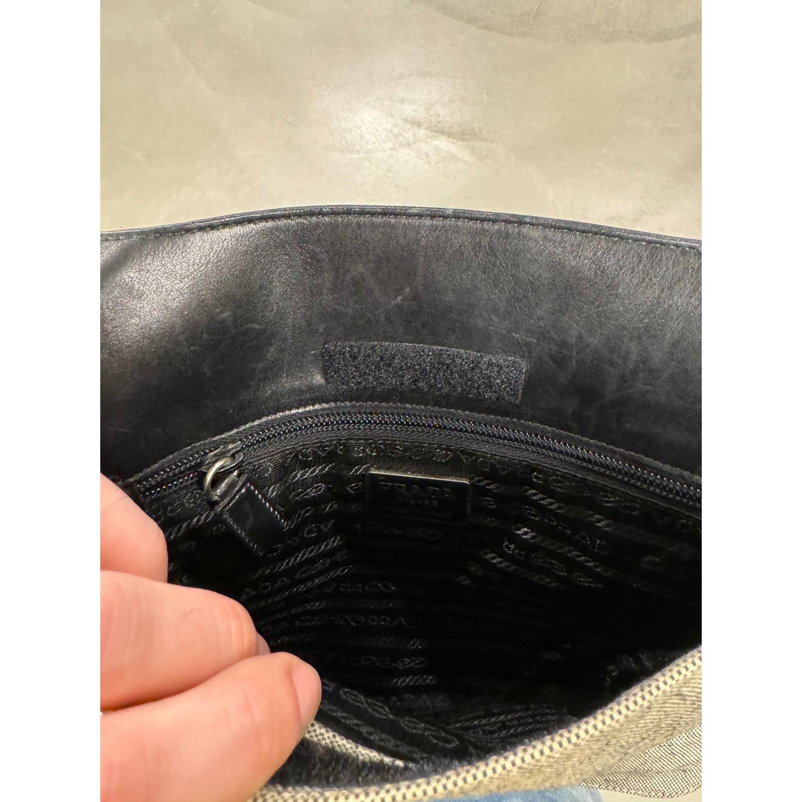 Prada A/W1999 Prada leather and wool shoulder bag Size ONE SIZE - 7 Thumbnail