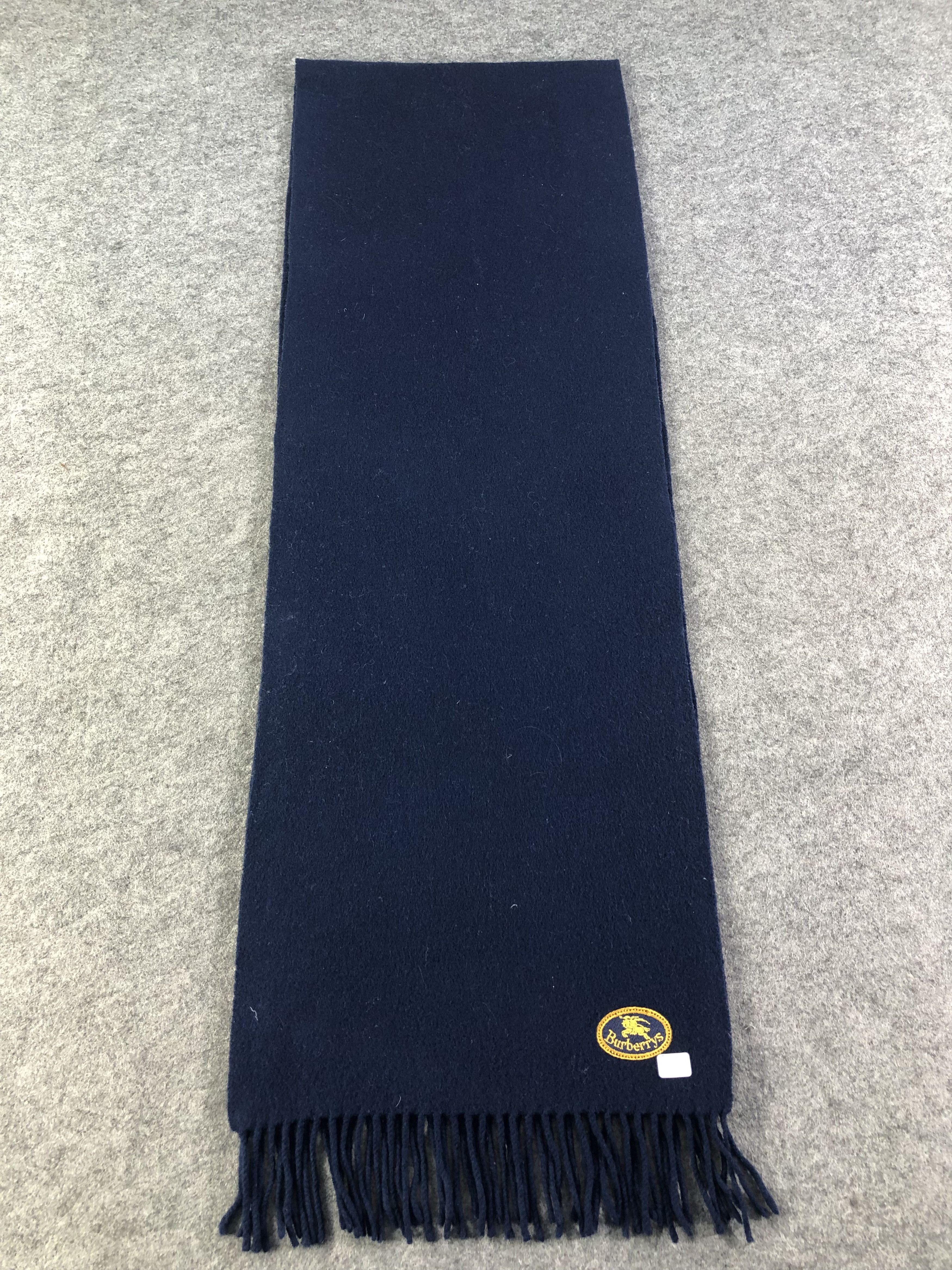 Burberry Vintage Burberrys Lambswool Scarf / Muffler / Neckwear Size ONE SIZE - 3 Thumbnail