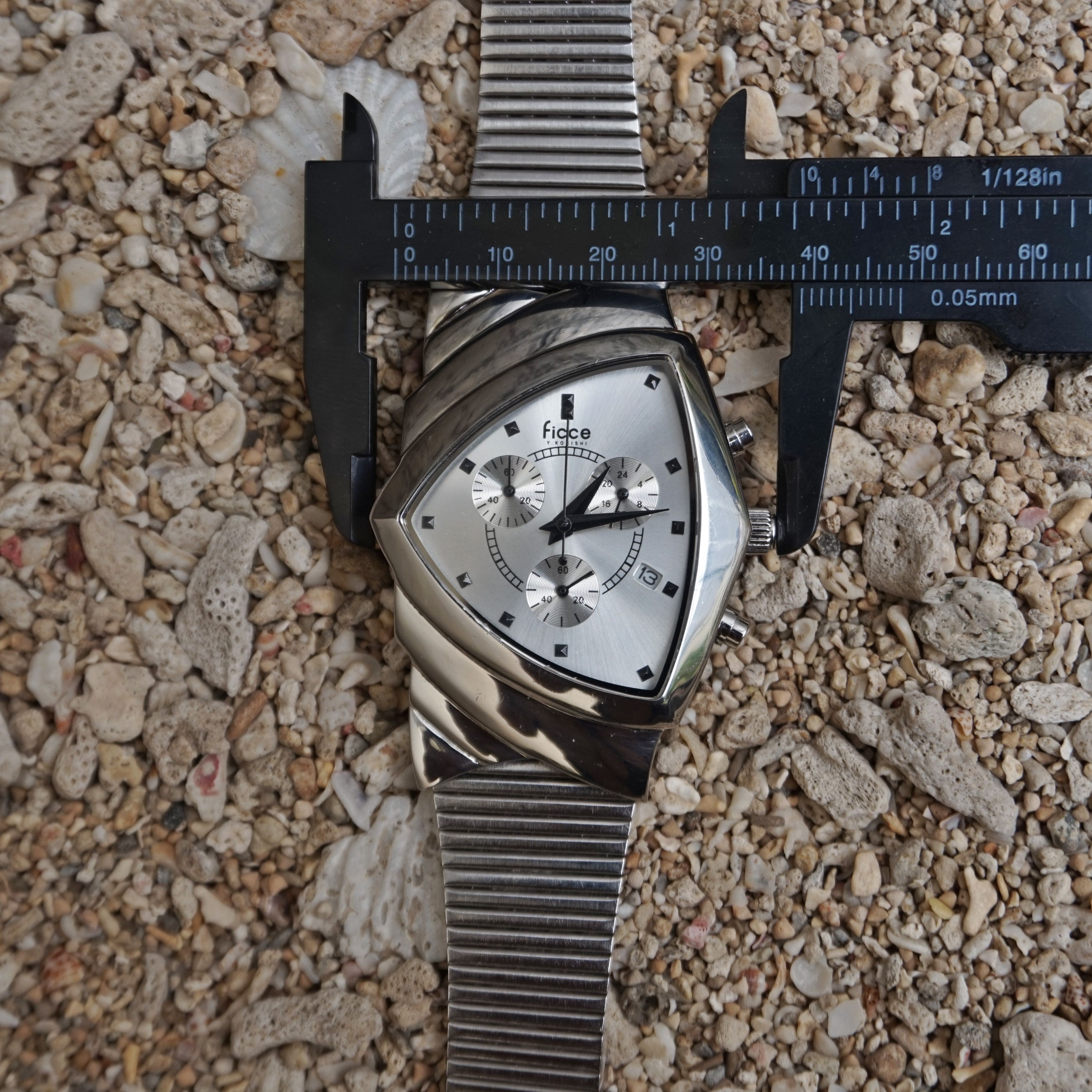 Yoshiyuki Konishi Rare! Yoshiyuki Konishi FICCE Chronograph watch Size ONE SIZE - 6 Thumbnail