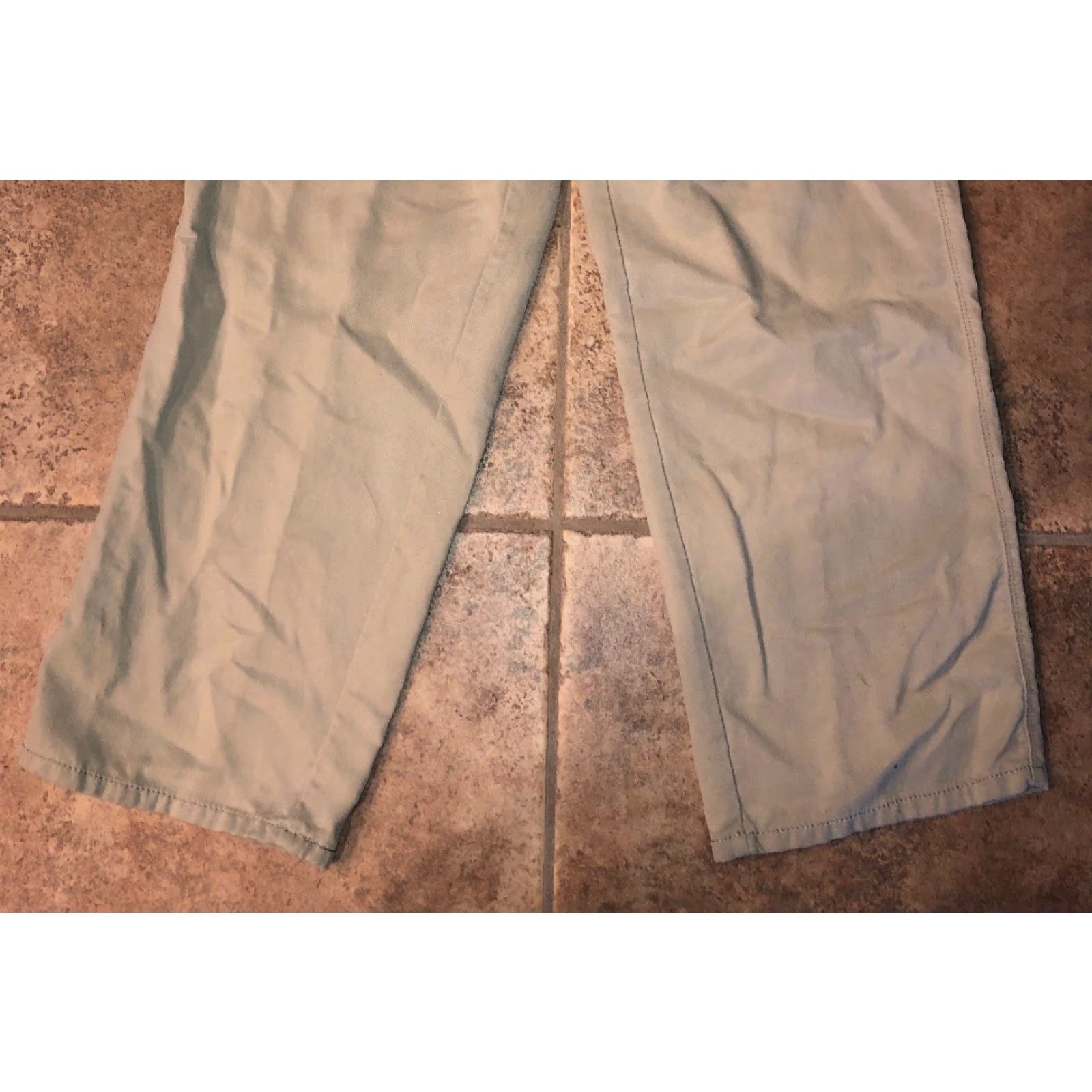 Tommy Bahama Tommy Bahama Mens Beige Golf Pants 34 Casual Regular Inseam 28 Men’s Golf Style Size 34 Beige Mens Size US 34 / EU 50 - 3 Thumbnail