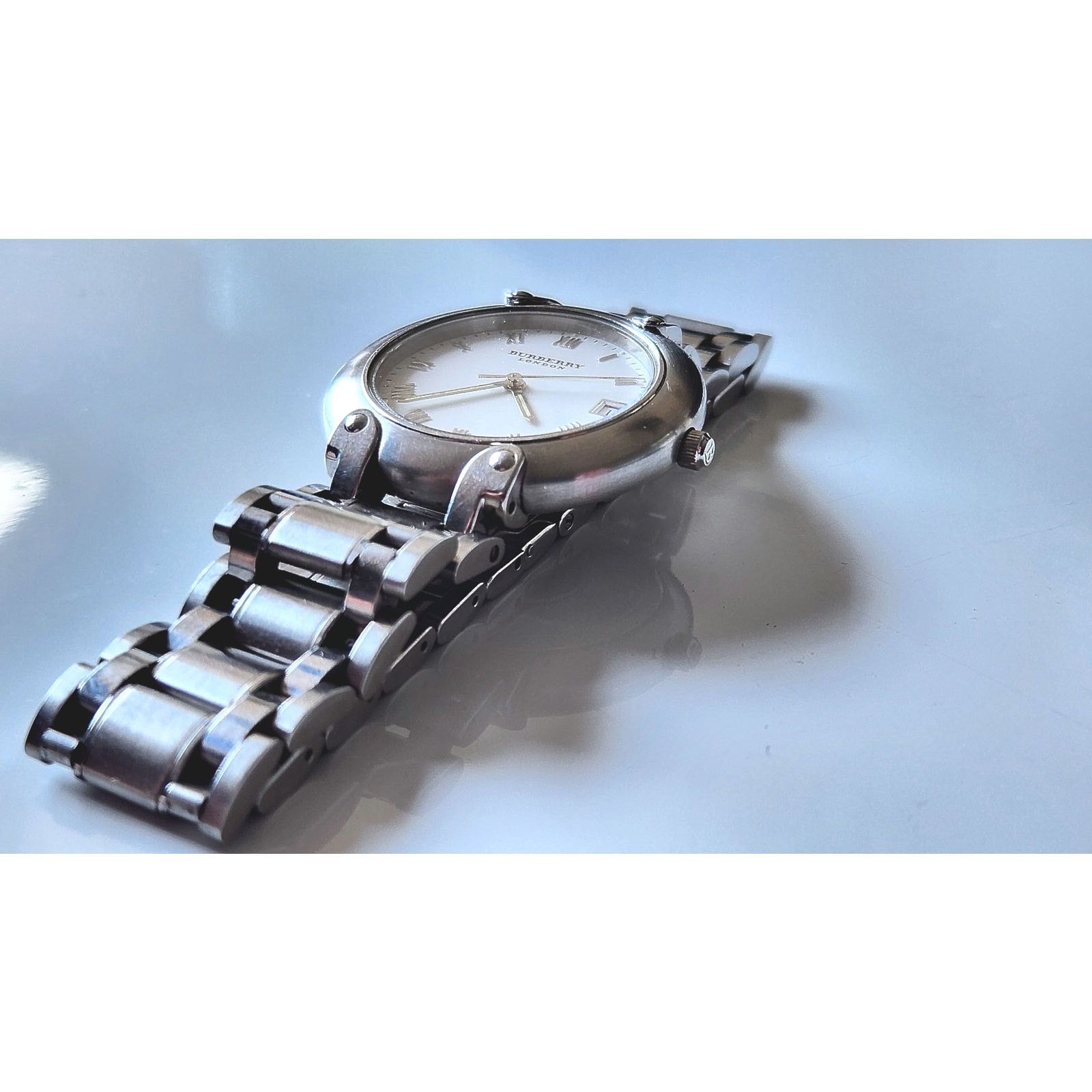 Vintage Burberry 11000G 35mm Watch for Men or Women