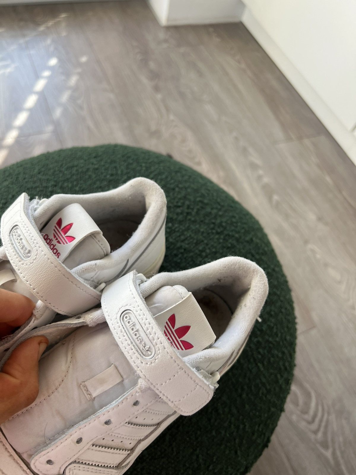 Adidas × Designer ‼️Vintage Adidas Forum Low Pink/White Sneakers‼️ Size US 7 / EU 40 - 21 Thumbnail