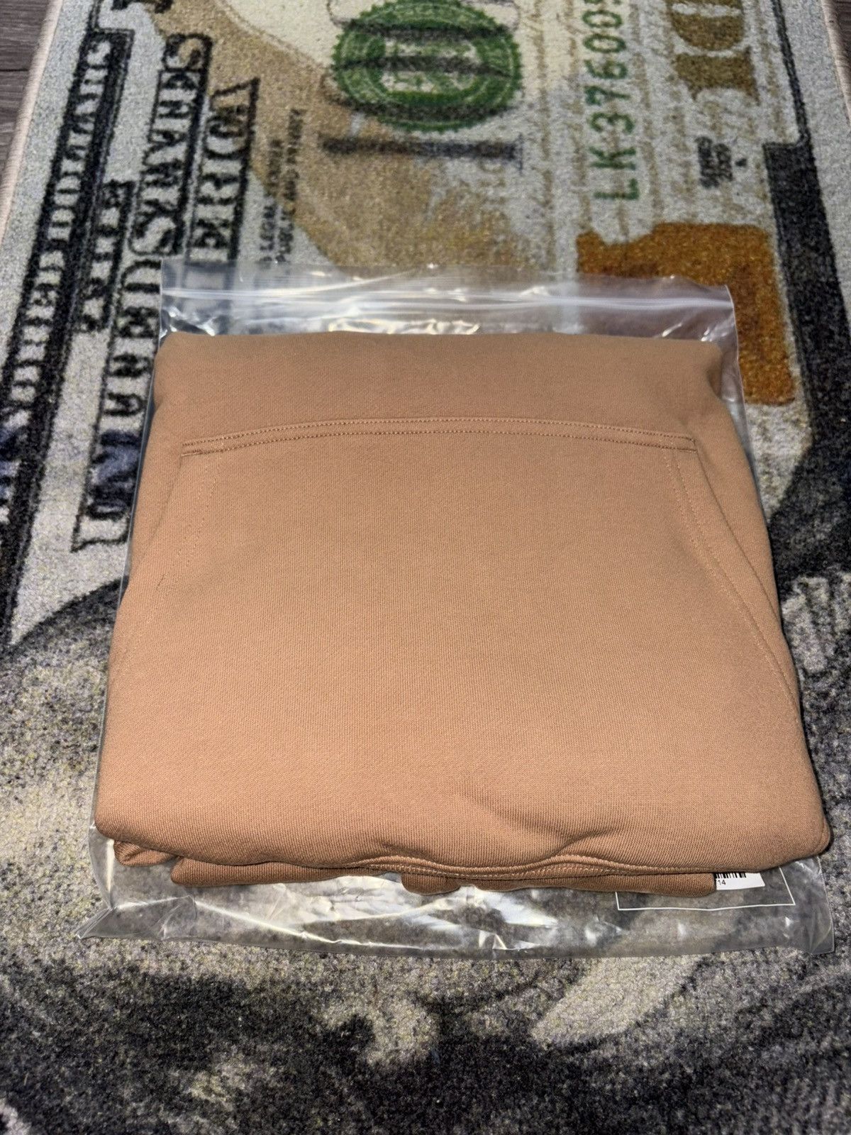 Palace × Ugg Palace x UGG x Looney Tunes Palath Hoodie Brown Size US XL / EU 56 / 4 - 4 Thumbnail