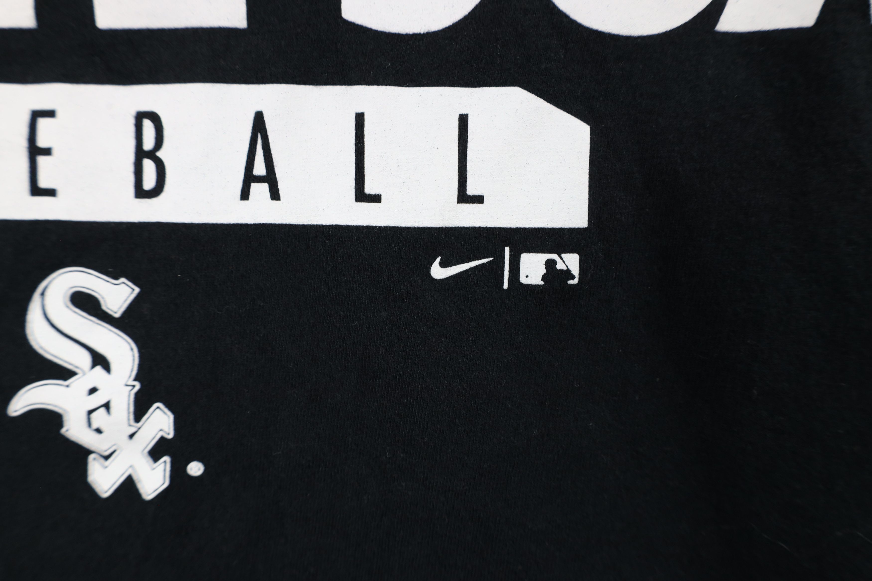 Nike × Vintage Nike Center Swoosh Chicago White Sox Baseball T-Shirt Black Size US XL / EU 56 / 4 - 5 Thumbnail
