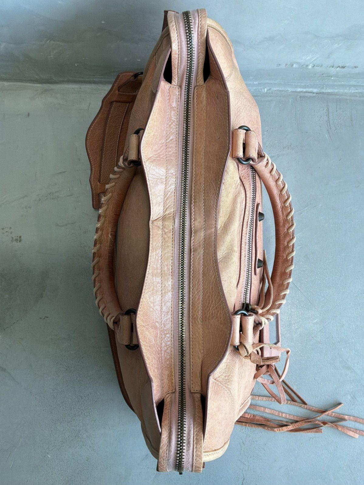 Balenciaga Balenciaga - Classic City - Salmon Pink Lambskin Leather Bag Size ONE SIZE - 11 Thumbnail