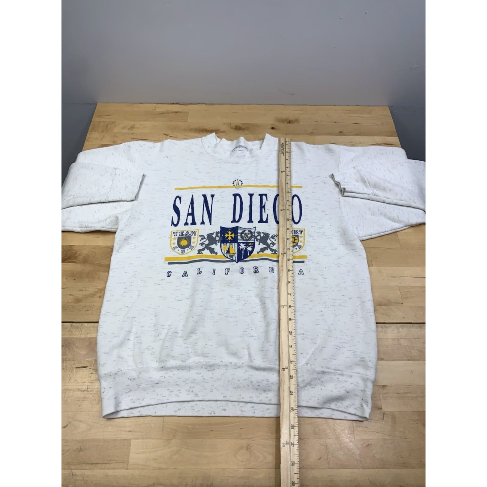 Vintage VINTAGE Oneita Sweatshirt Mens L Gray Pullover 90s USA Travel Casual Graphic Print Size US L / EU 52-54 / 3 - 7 Thumbnail