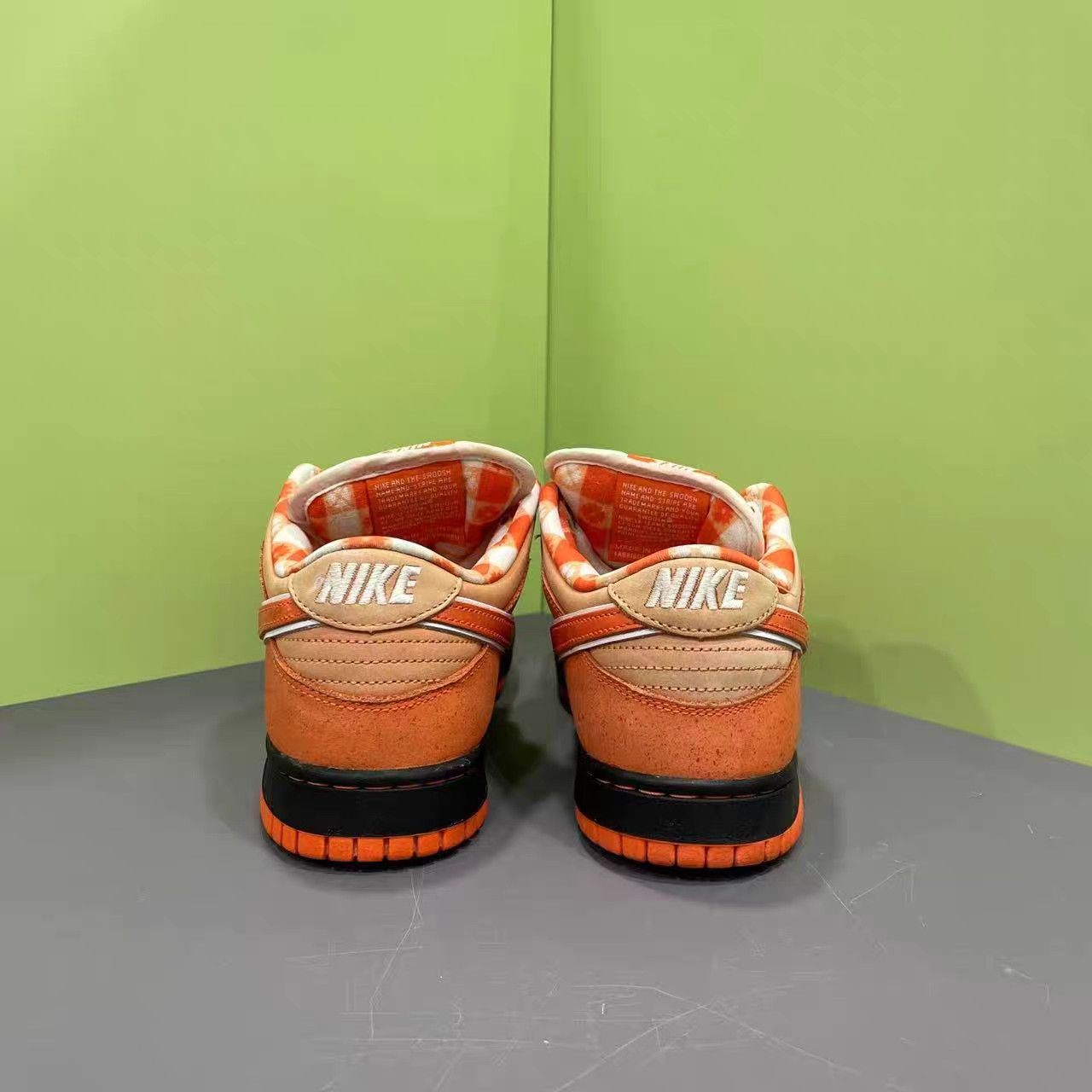 Nike Nike Dunk SB Orange Lobster K15 Size US 9 / EU 42 - 7 Thumbnail