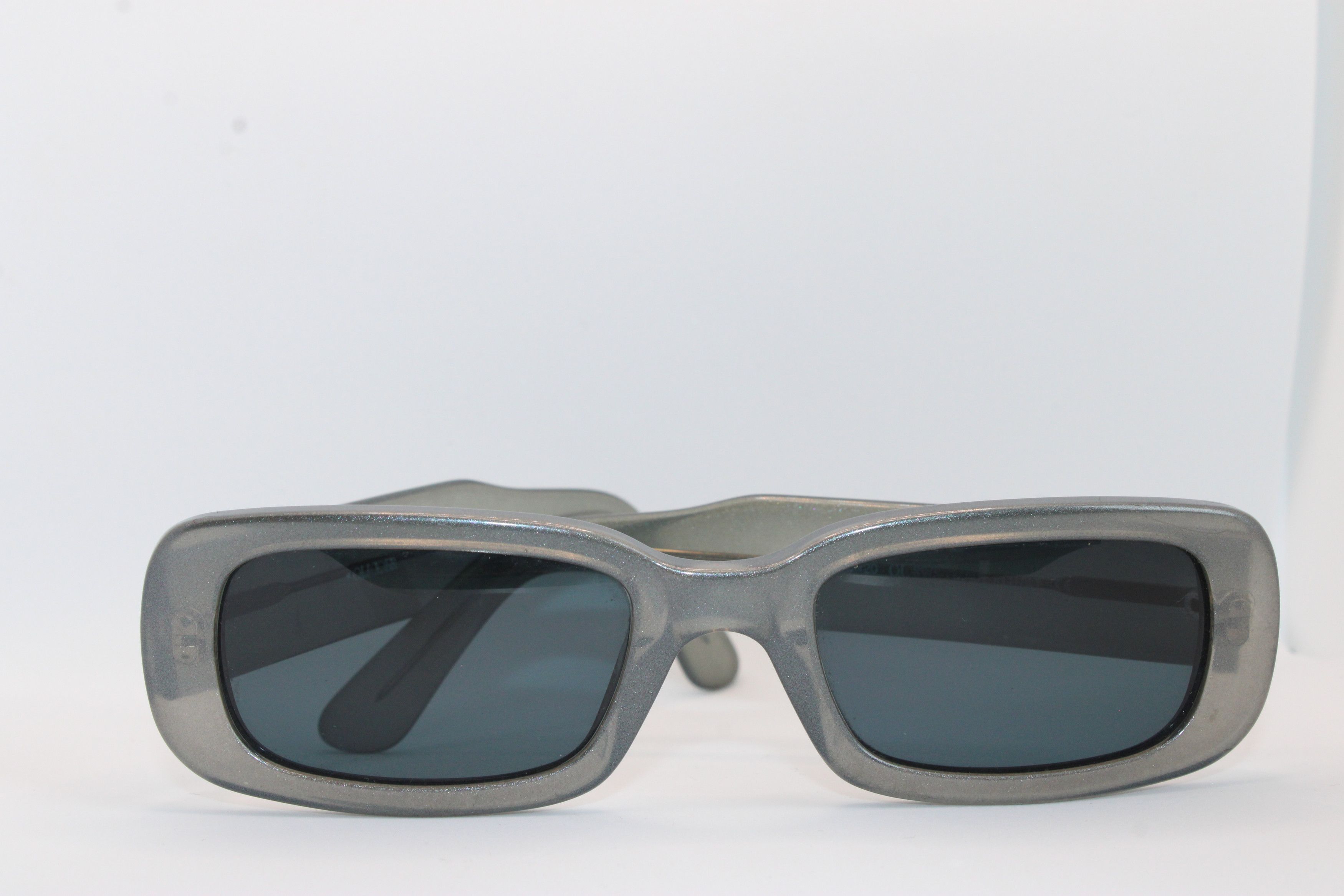 Valentino Vtg. Oliver by Valentino Grey&Black Sunglasses Size ONE SIZE - 3 Thumbnail