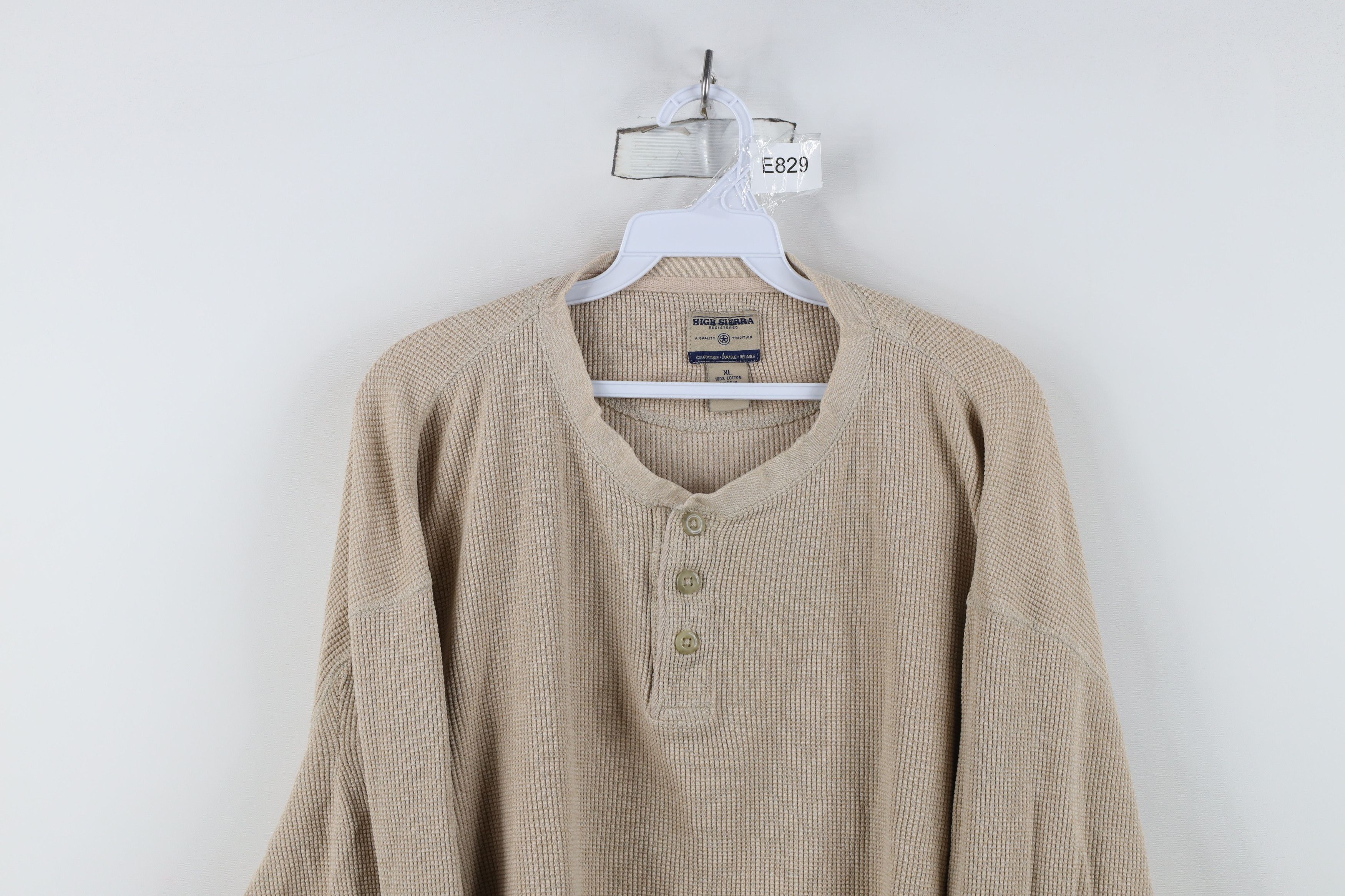 Vintage Vintage 90s Streetwear Thermal Waffle Knit Henley T-Shirt Size US XL / EU 56 / 4 - 2 Thumbnail