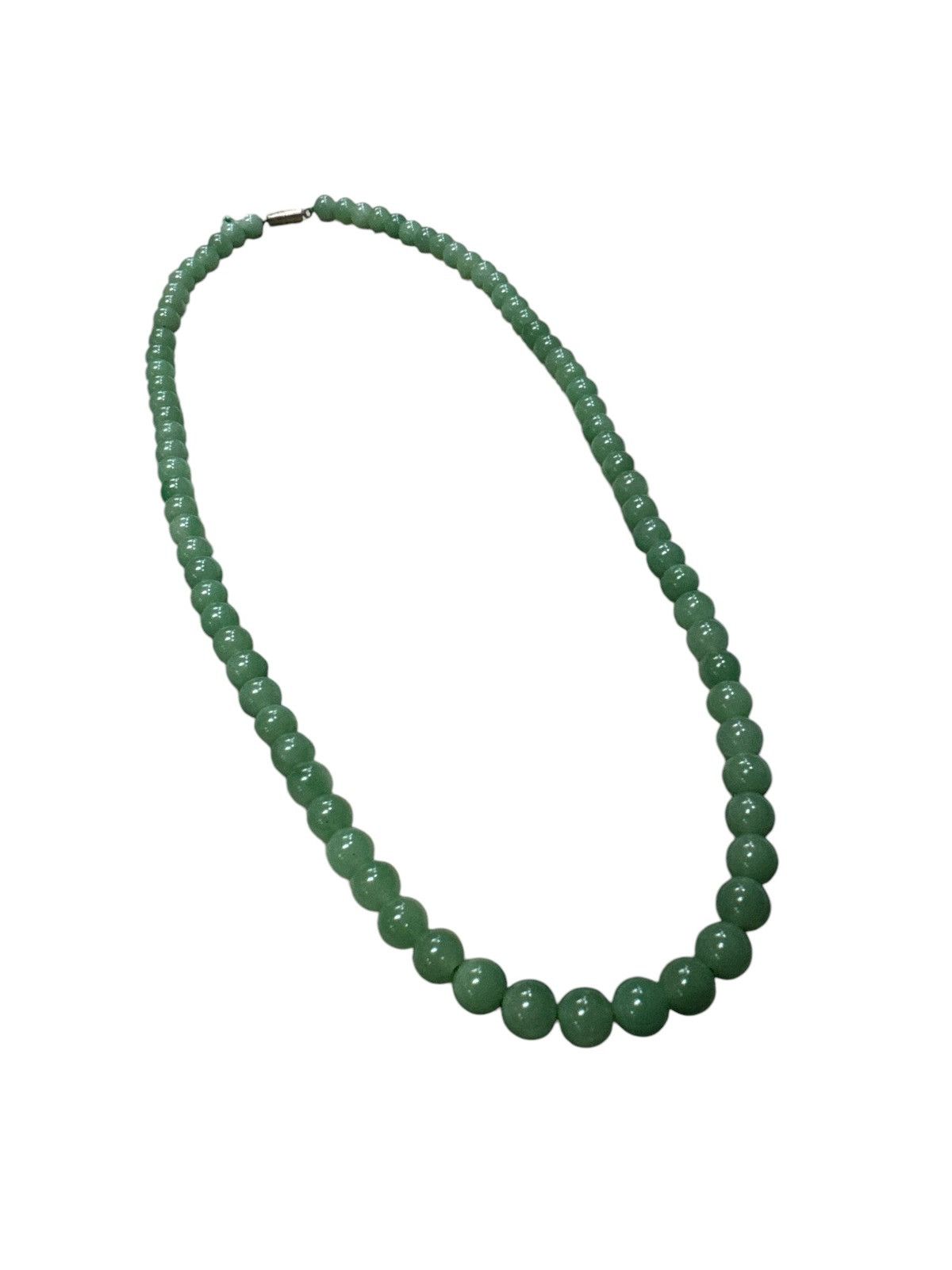 Vintage GREEN JADEITE BEADS NECKLACE Size ONE SIZE - 1 Thumbnail