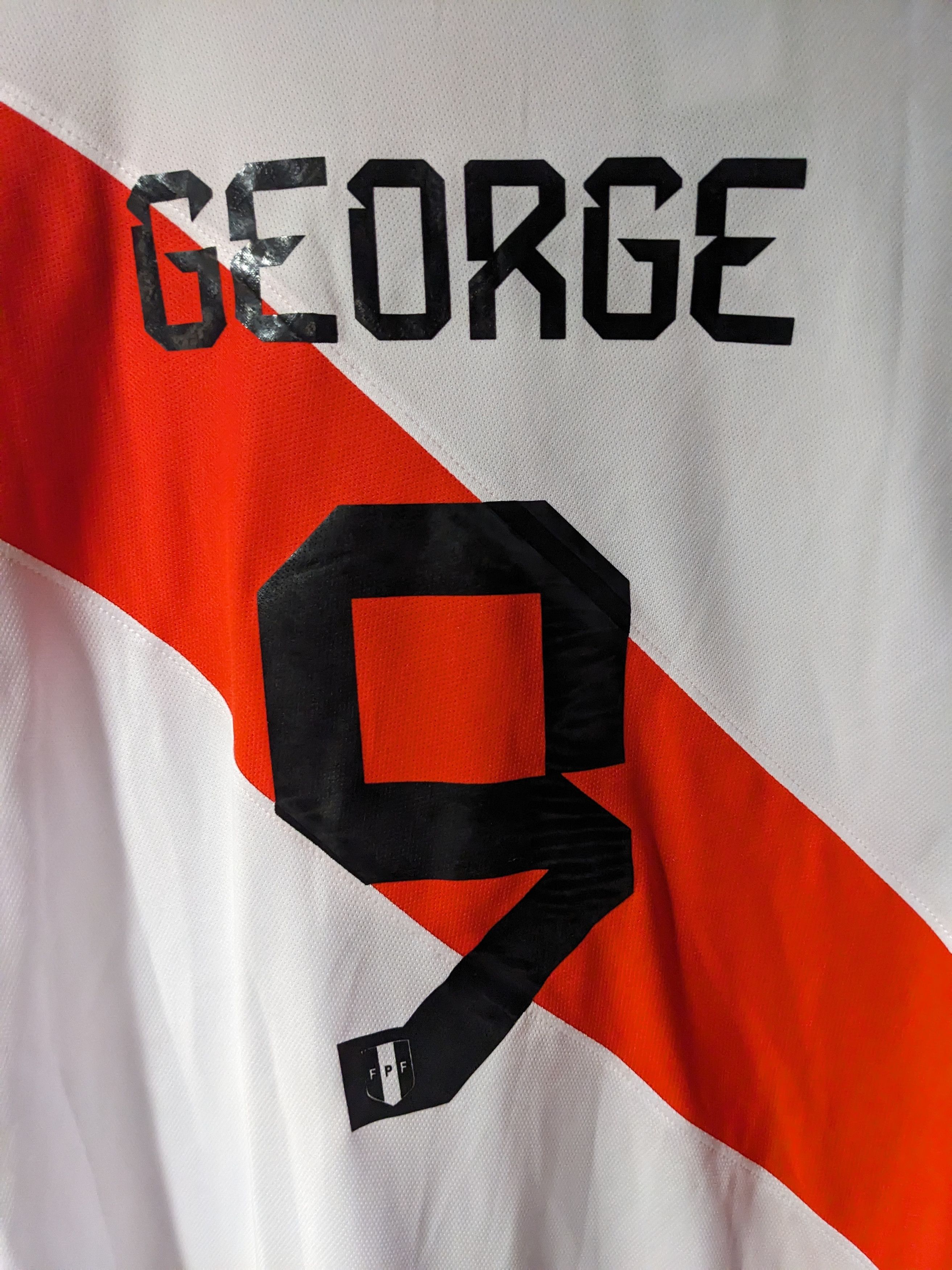 Vintage Adidas George #9 FPF Peru Home Red White Medium Jersey Size US M / EU 48-50 / 2 - 2 Thumbnail