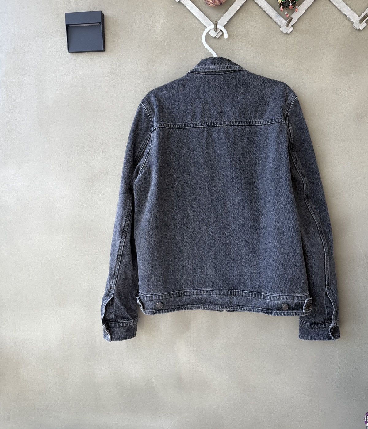 Cos COS Mens Organic Cotton Washed Charcoar Grey Denim Jacket XS Size US XS / EU 42 / 0 - 6 Thumbnail