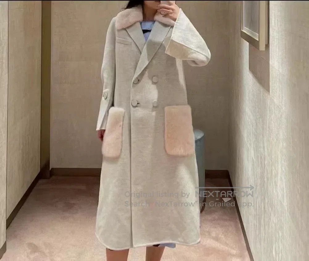 Fendi FENDI Gray Pink Fur Pocket Coat. Size US XS / EU 42 / 0 - 9 Thumbnail