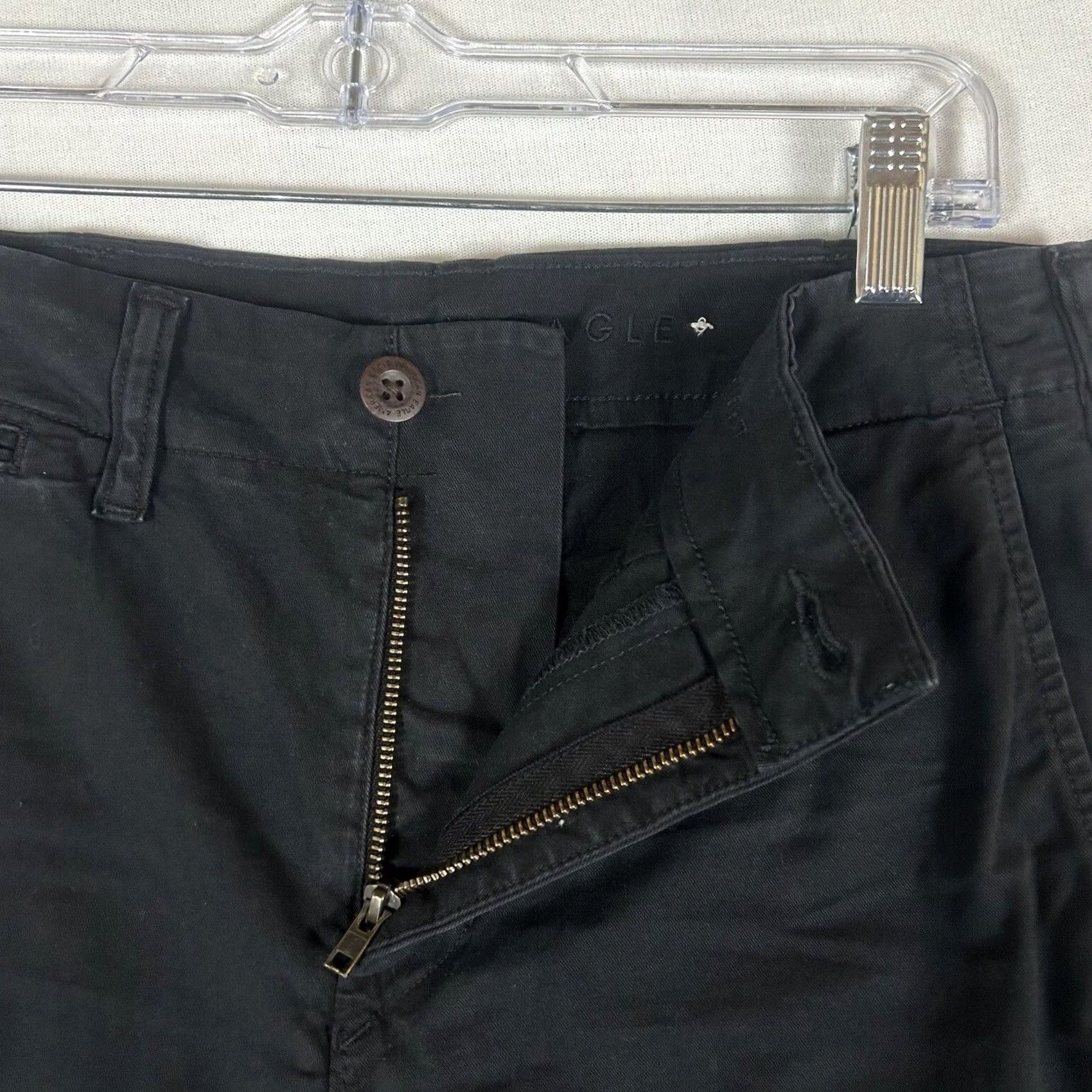 American Eagle Outfitters American Eagle Jeans Mens 28 x 30 Straight Stretch Regular Black Mid Rise Inseam 30 Size US 28 / EU 44 - 2 Thumbnail