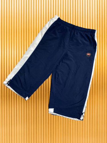 Nike Vintage Nike shorts streetwear swoosh casual Size US 32 / EU 48 - 1 Thumbnail