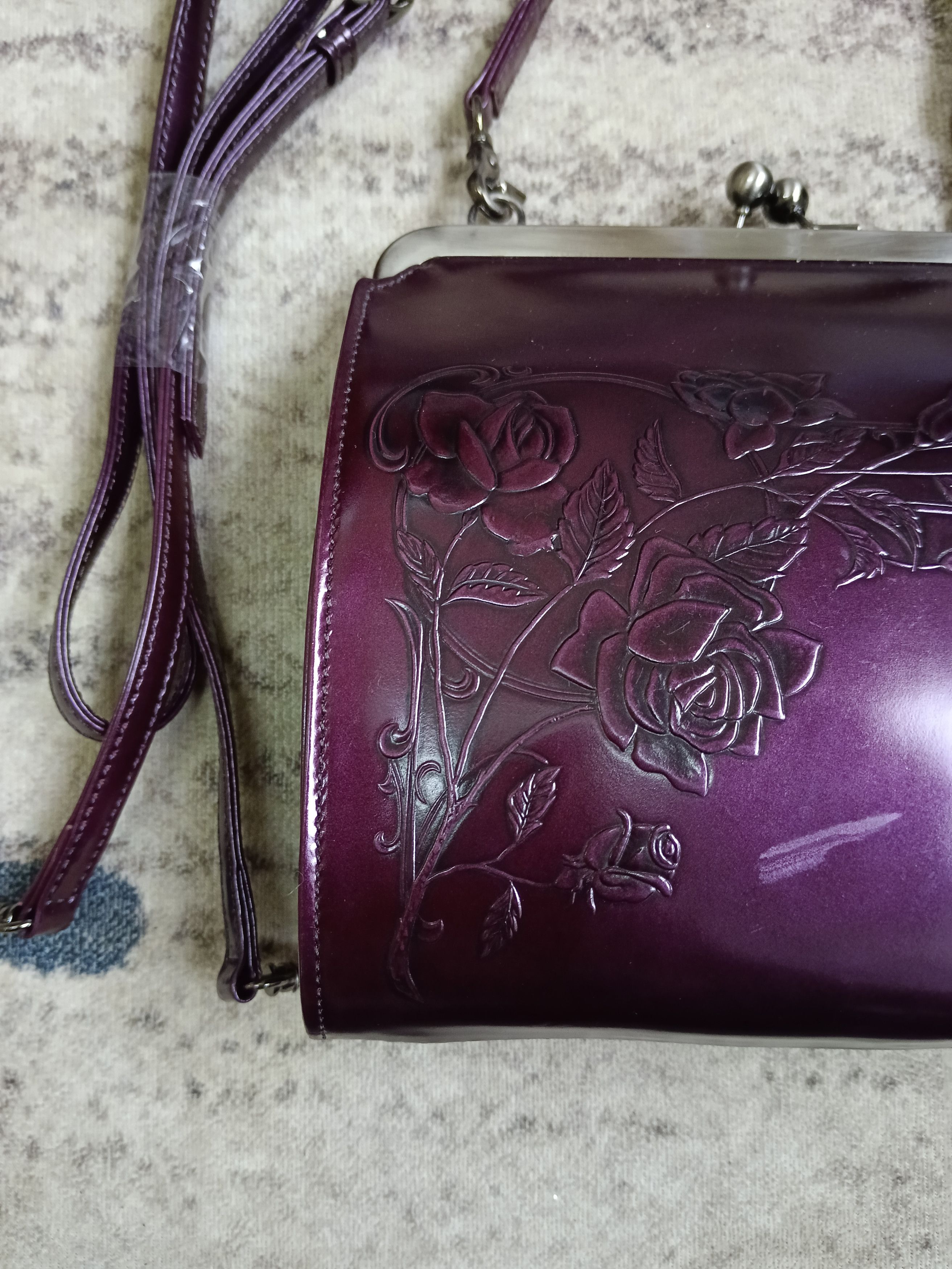 Jean Paul Gaultier JEAN PAUL GAULTIER EMBOSSED FLOWERS BURGUNDY LEATHER 2WAYS Size ONE SIZE - 4 Thumbnail